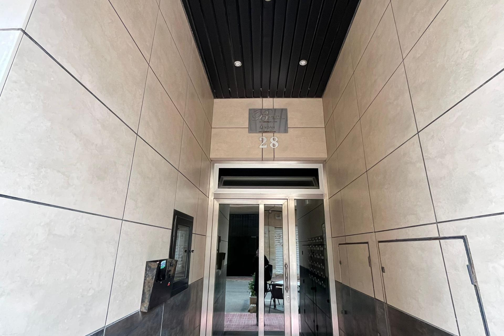 Resale - 1. Apartment / flat - Torrevieja - Costa Blanca South