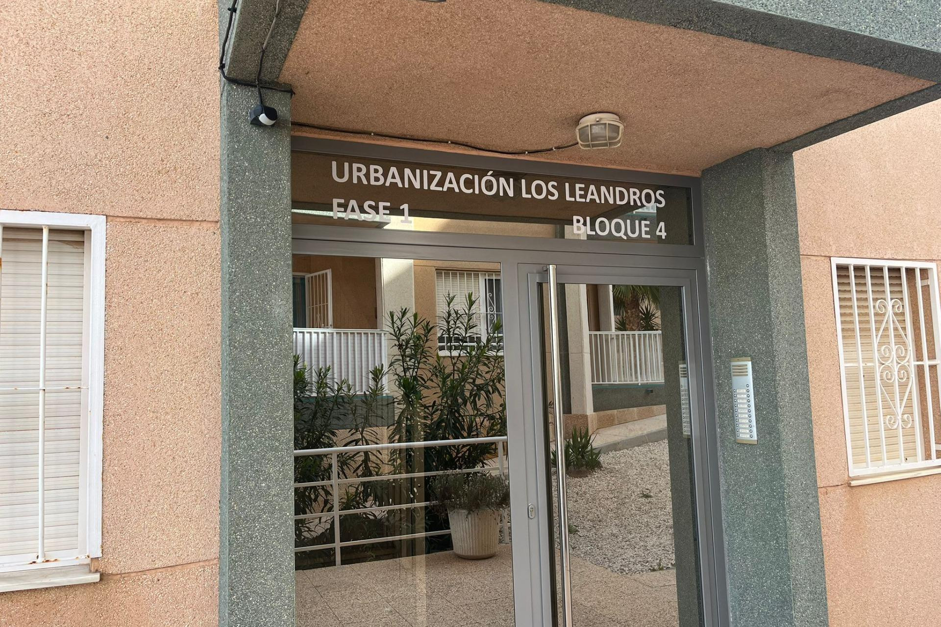 Resale - 1. Apartment / flat - Torrevieja - Costa Blanca South