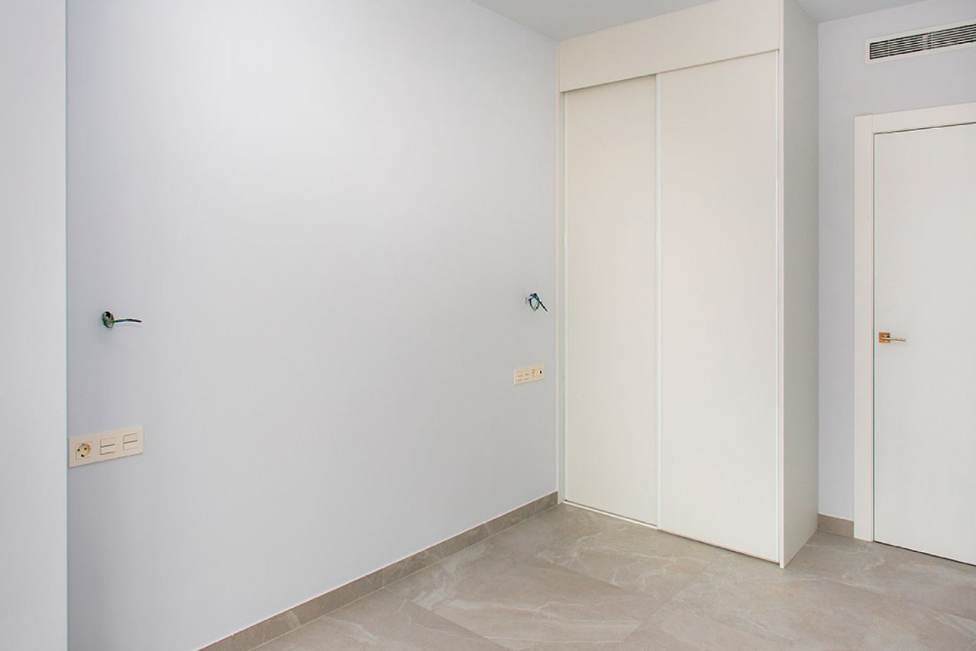 Resale - 1. Apartment / flat - Torrevieja - Costa Blanca South