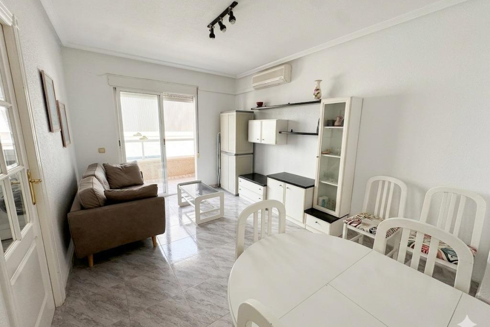 Resale - 1. Apartment / flat - Torrevieja - Costa Blanca South
