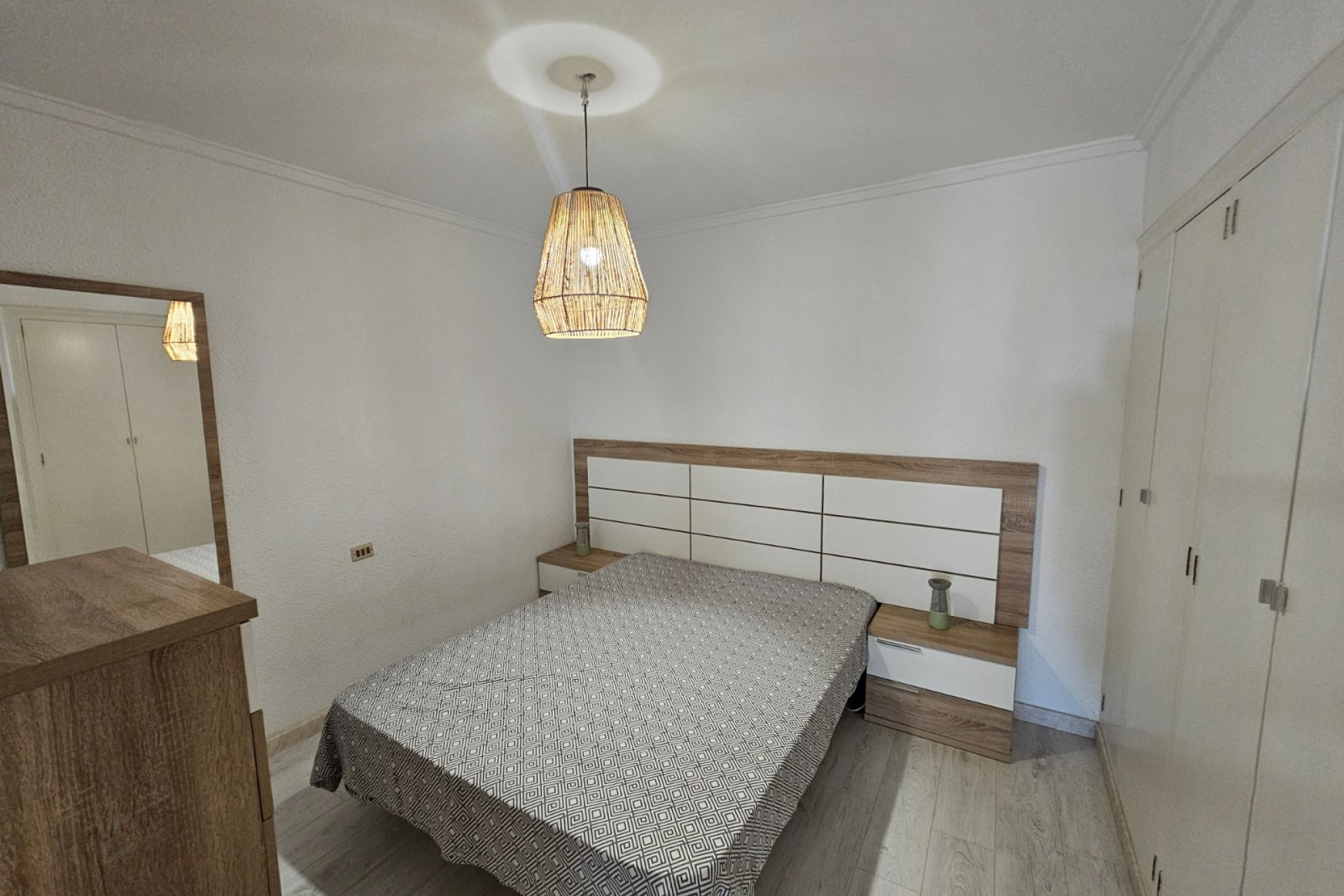 Resale - 1. Apartment / flat - Torrevieja - Costa Blanca South