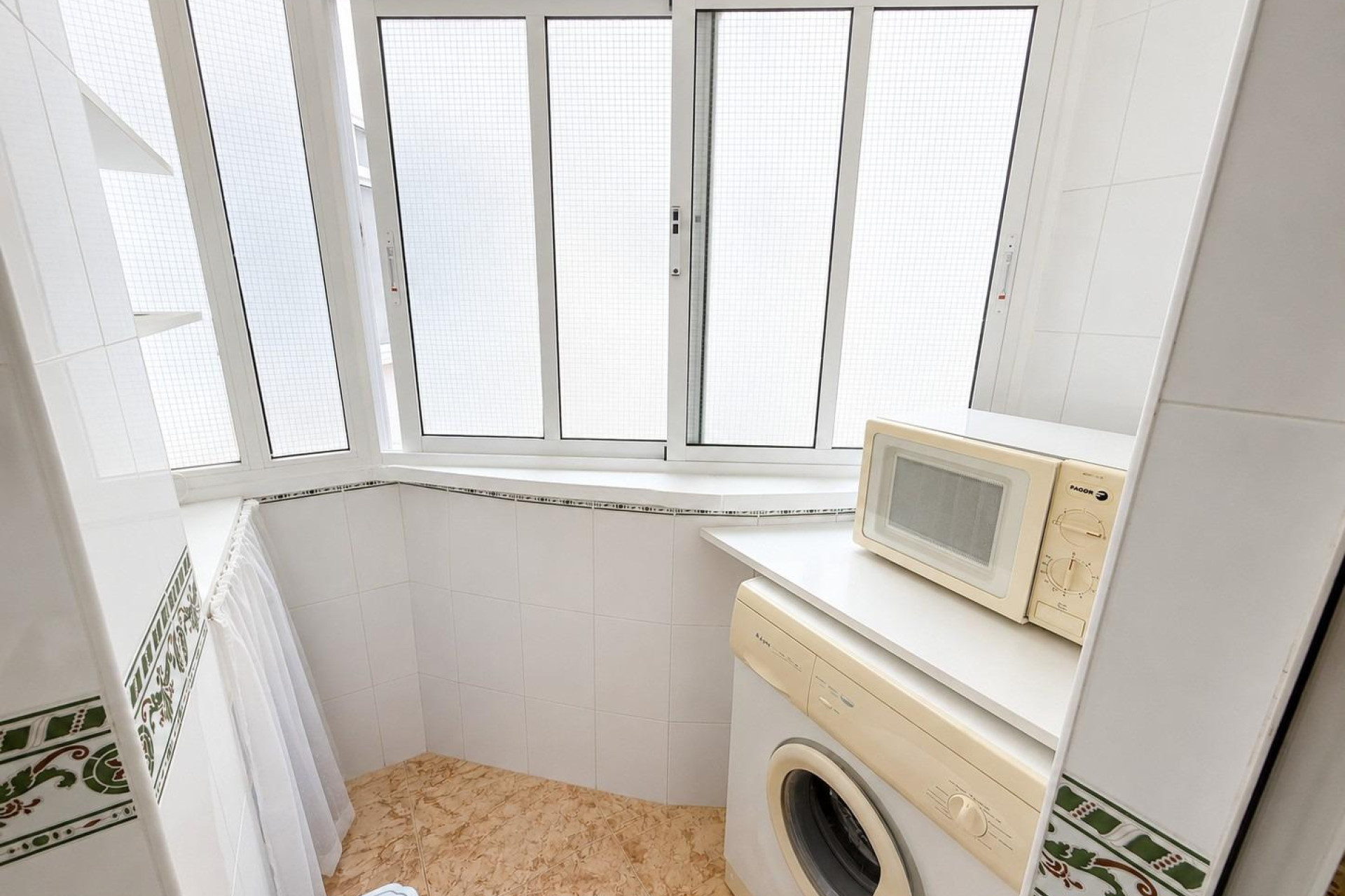 Resale - 1. Apartment / flat - Torrevieja - Costa Blanca South