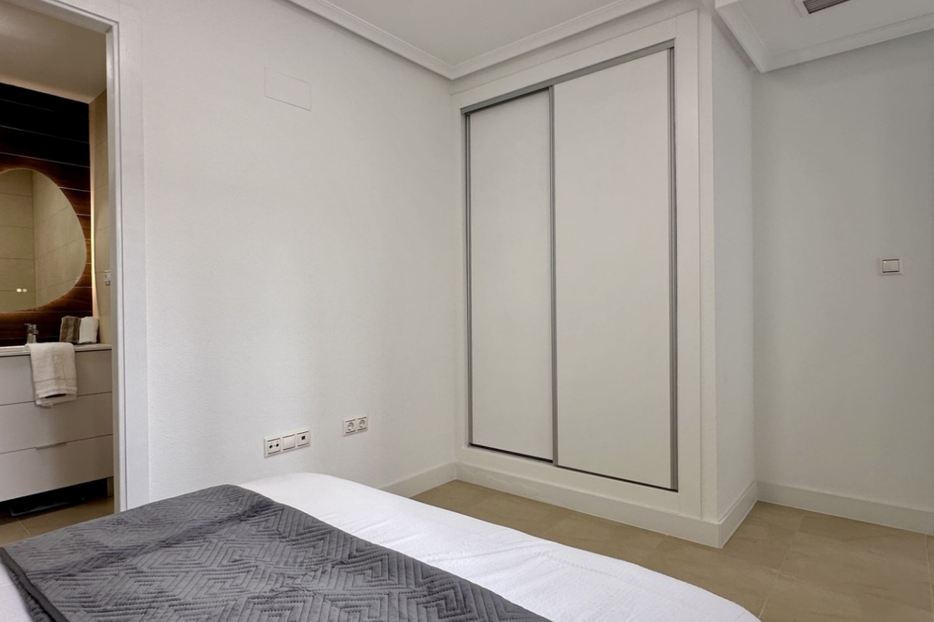 Resale - 1. Apartment / flat - Torrevieja - Costa Blanca South
