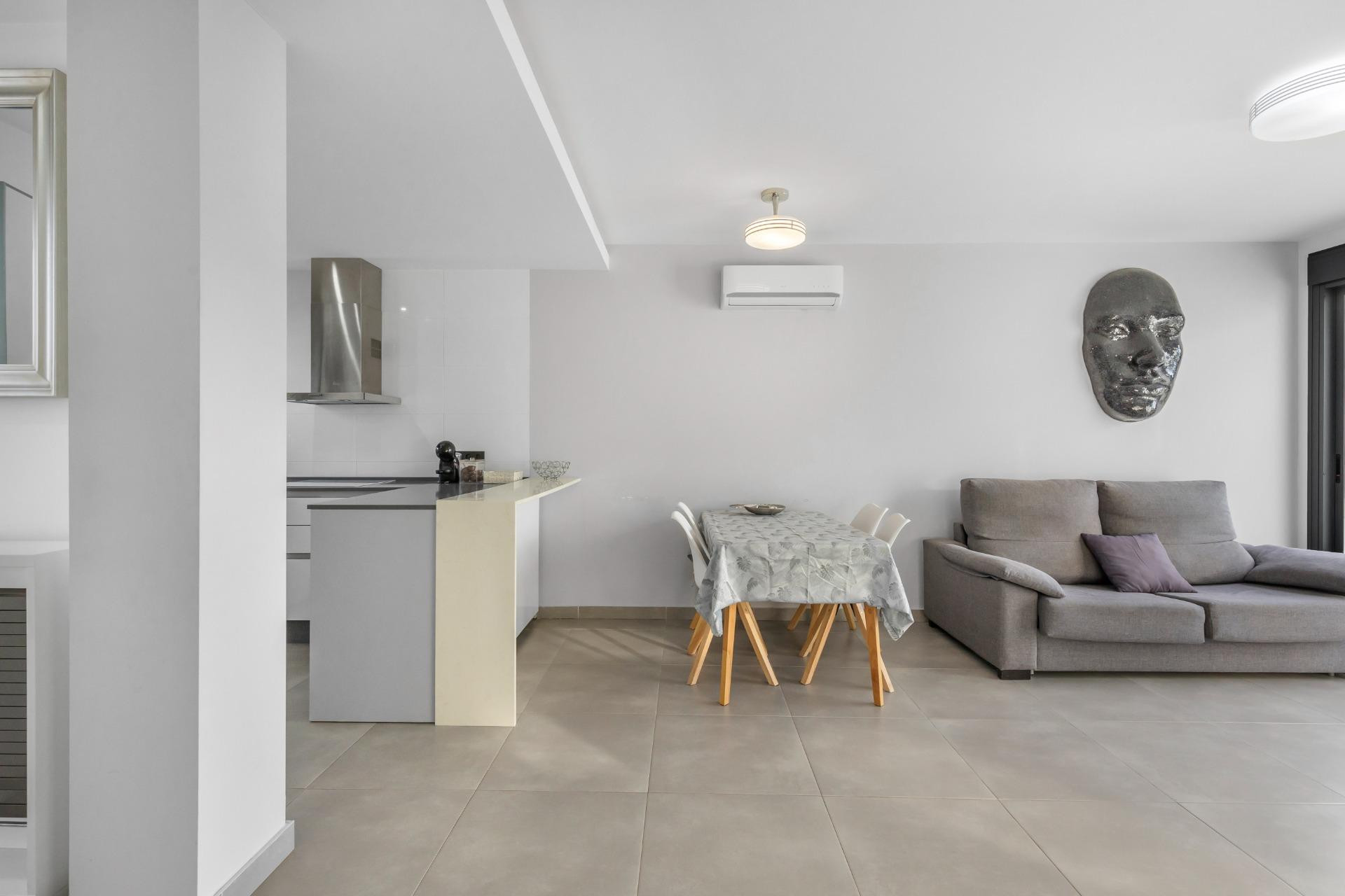 Resale - 1. Apartment / flat - Torrevieja - Costa Blanca South