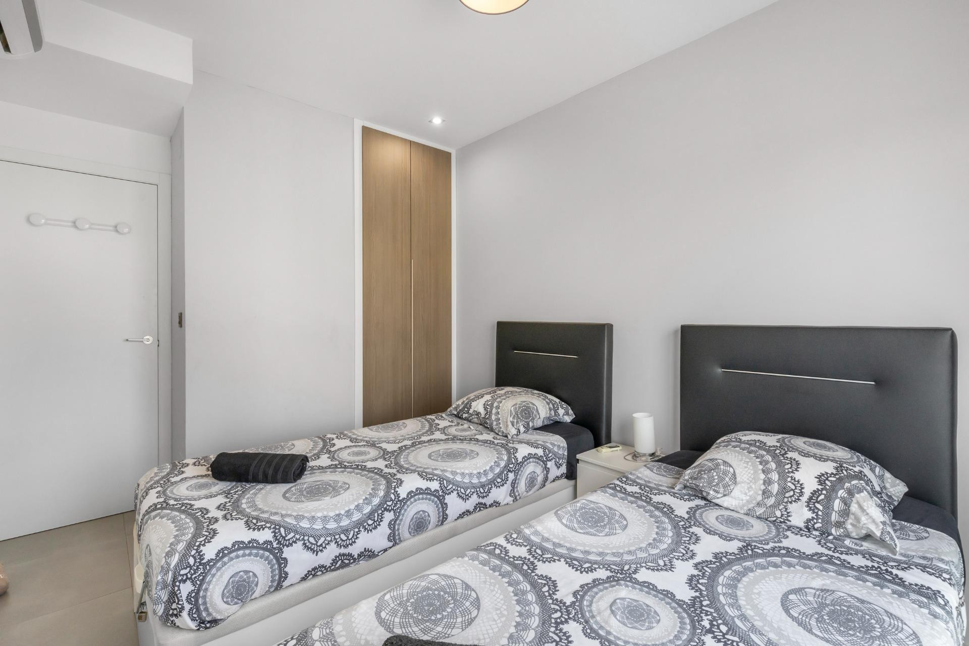 Resale - 1. Apartment / flat - Torrevieja - Costa Blanca South