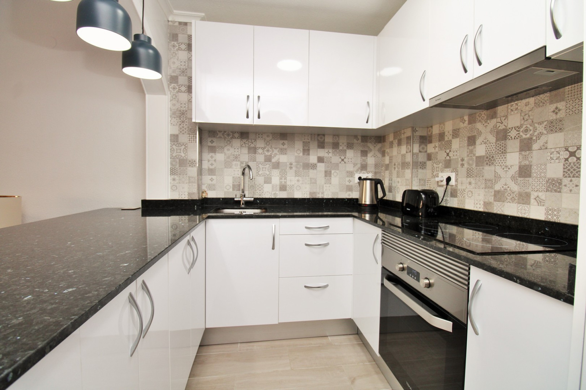 Resale - 1. Apartment / flat - Torrevieja - Costa Blanca South