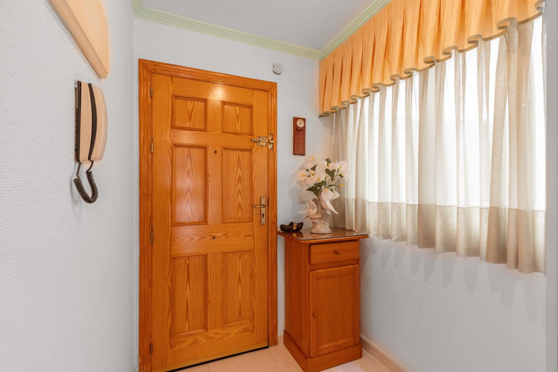 Resale - 1. Apartment / flat - Torrevieja - Costa Blanca South