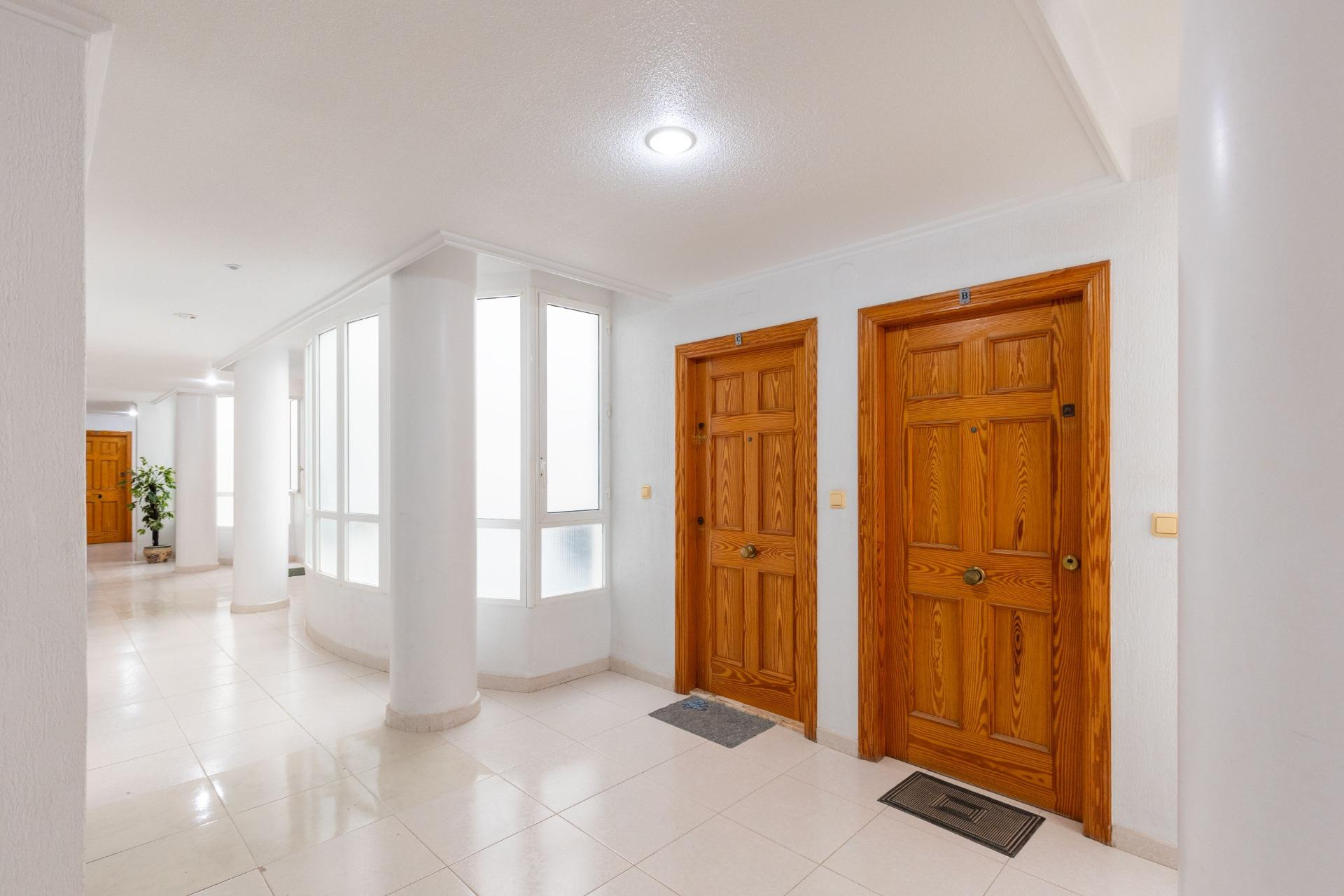 Resale - 1. Apartment / flat - Torrevieja - Costa Blanca South