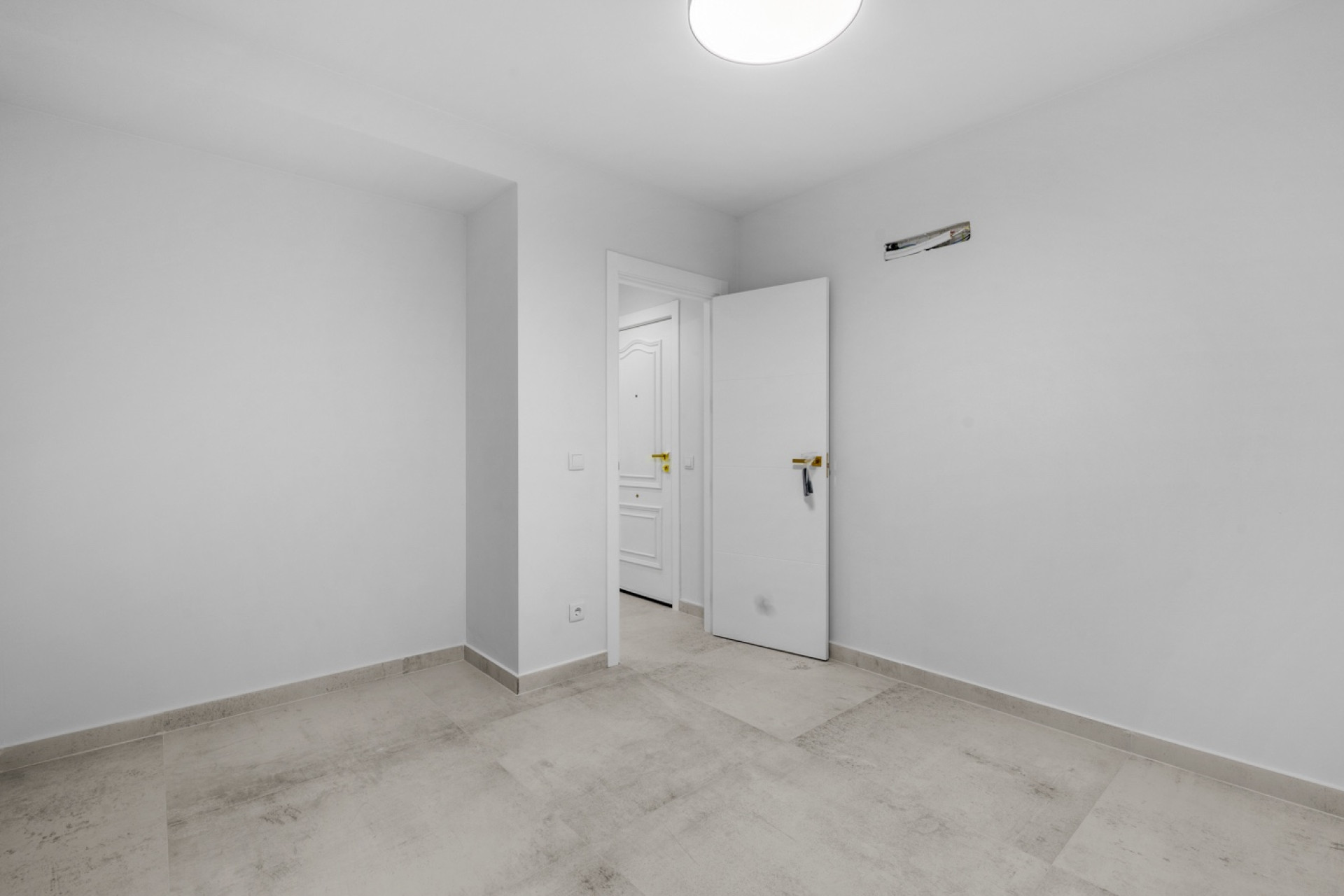 Resale - 1. Apartment / flat - Torrevieja - Costa Blanca South
