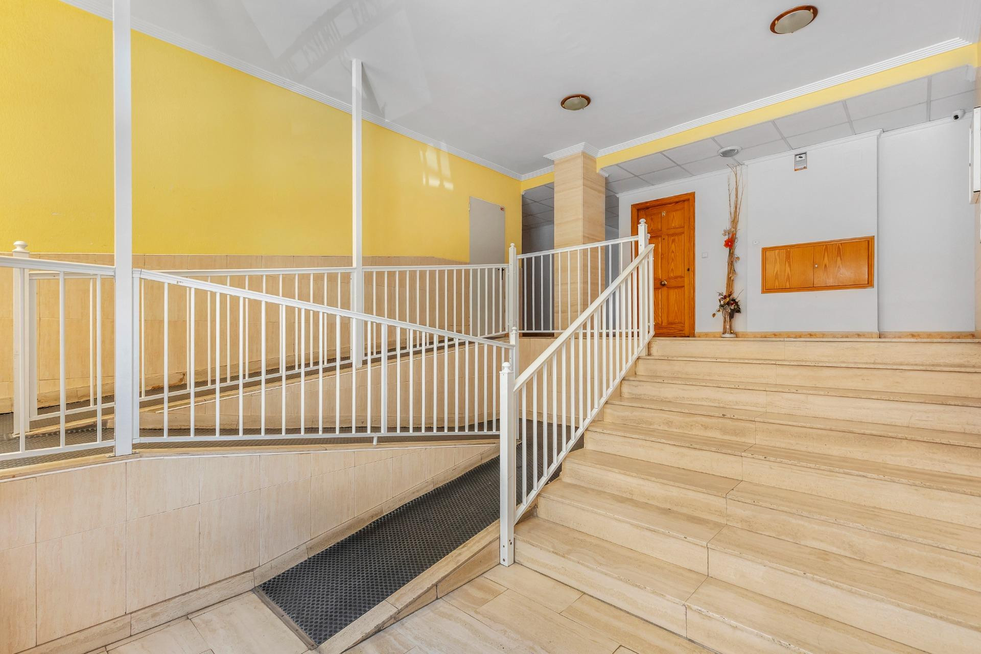 Resale - 1. Apartment / flat - Torrevieja - Costa Blanca South