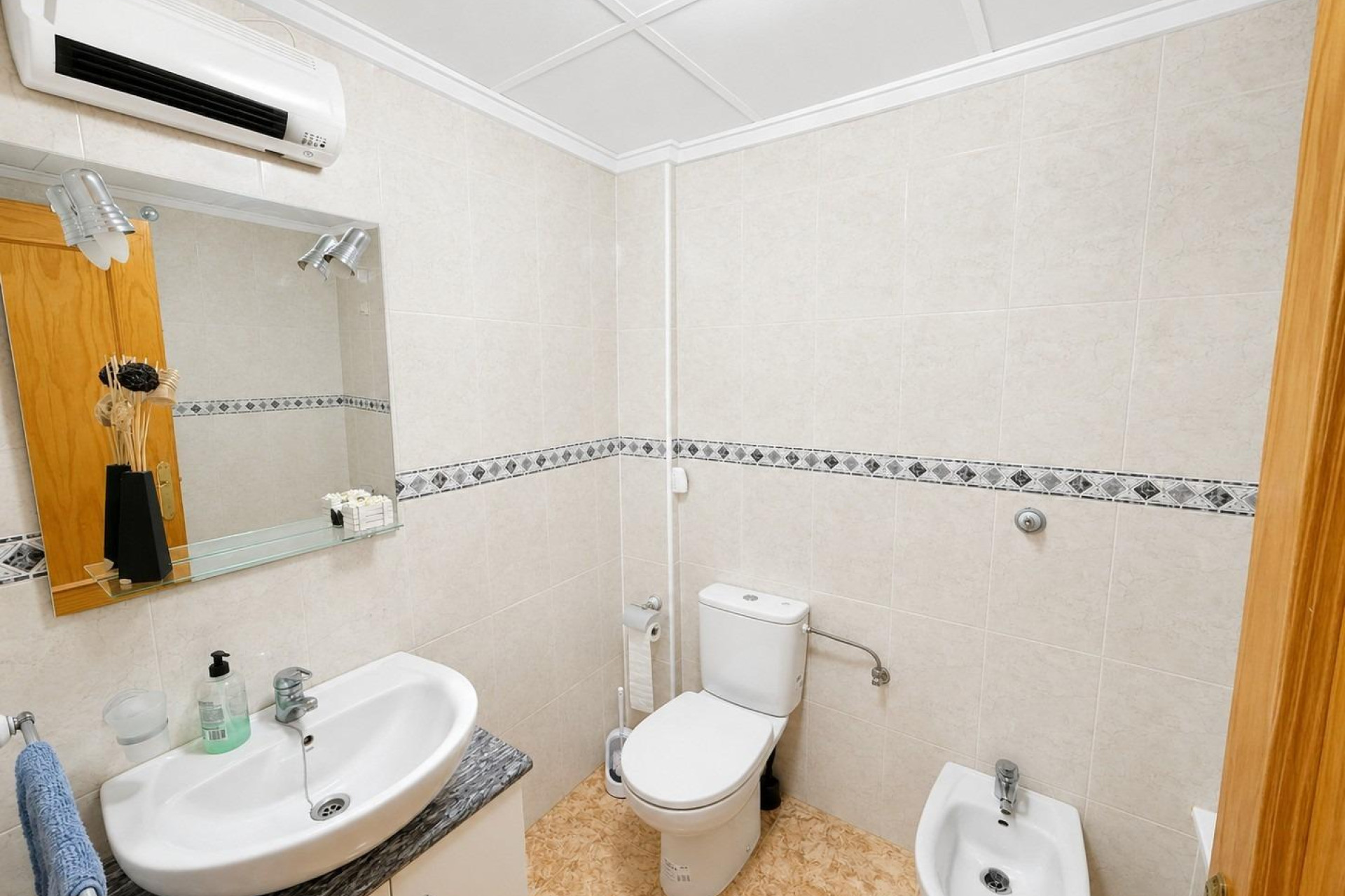 Resale - 1. Apartment / flat - Torrevieja - Costa Blanca South