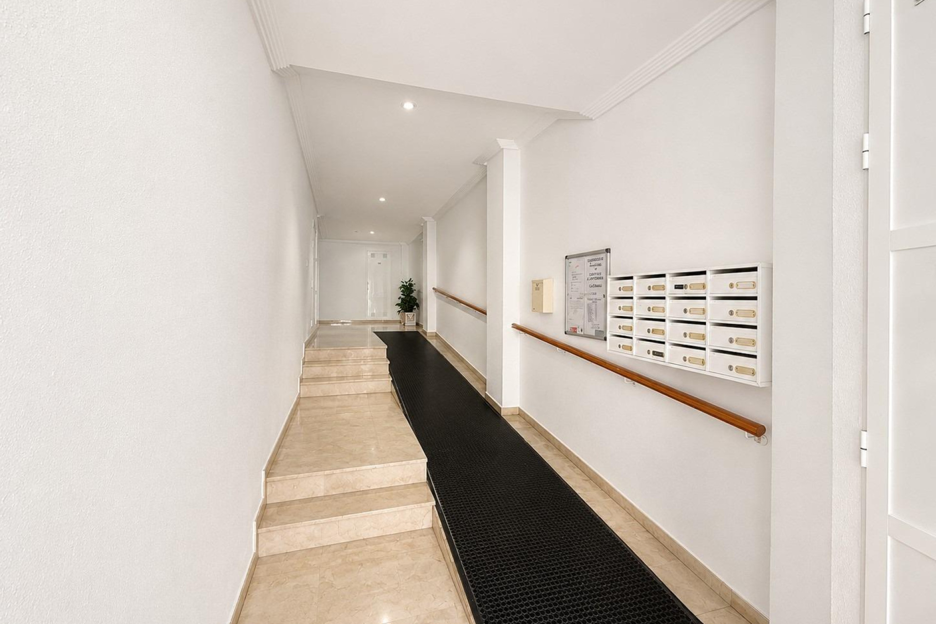 Resale - 1. Apartment / flat - Torrevieja - Costa Blanca South