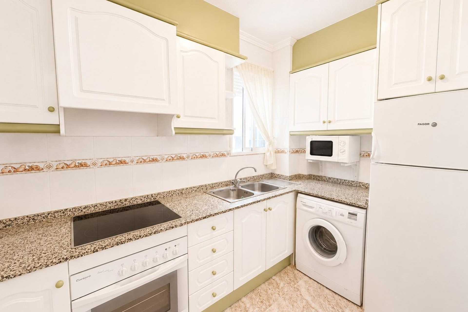 Resale - 1. Apartment / flat - Torrevieja - Costa Blanca South