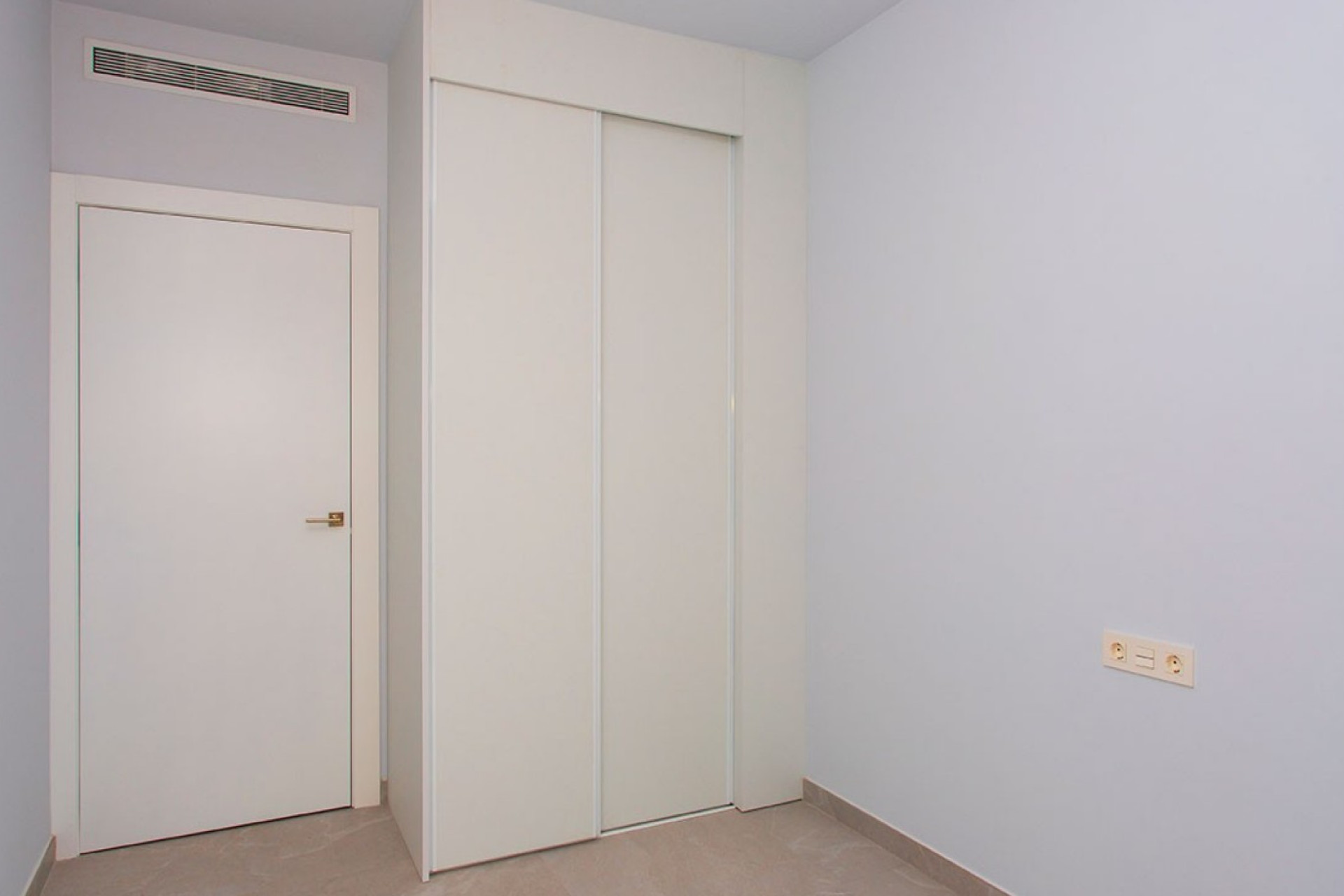 Resale - 1. Apartment / flat - Torrevieja - Costa Blanca South