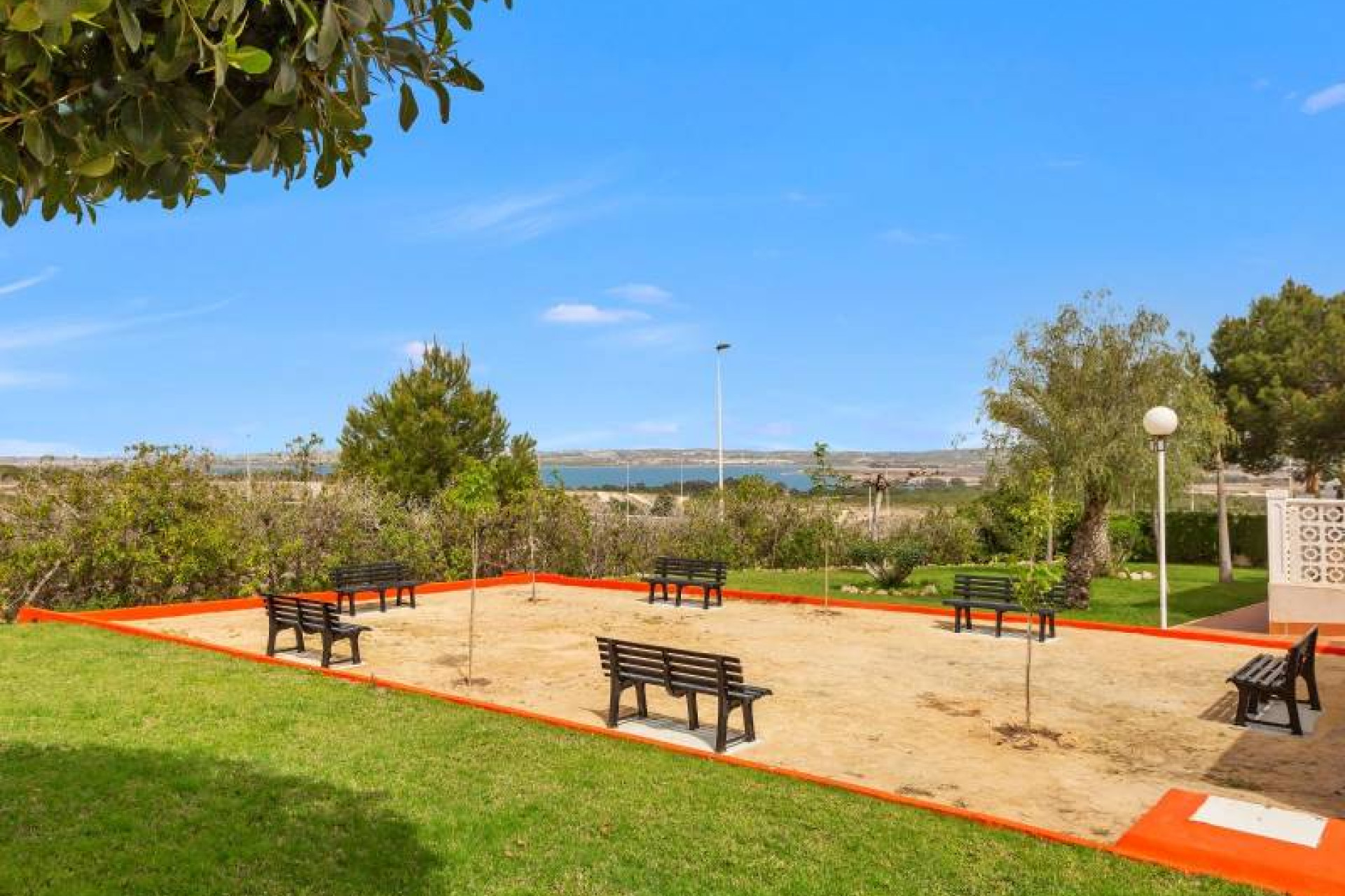 Resale - 1. Apartment / flat - Torrevieja - Costa Blanca South