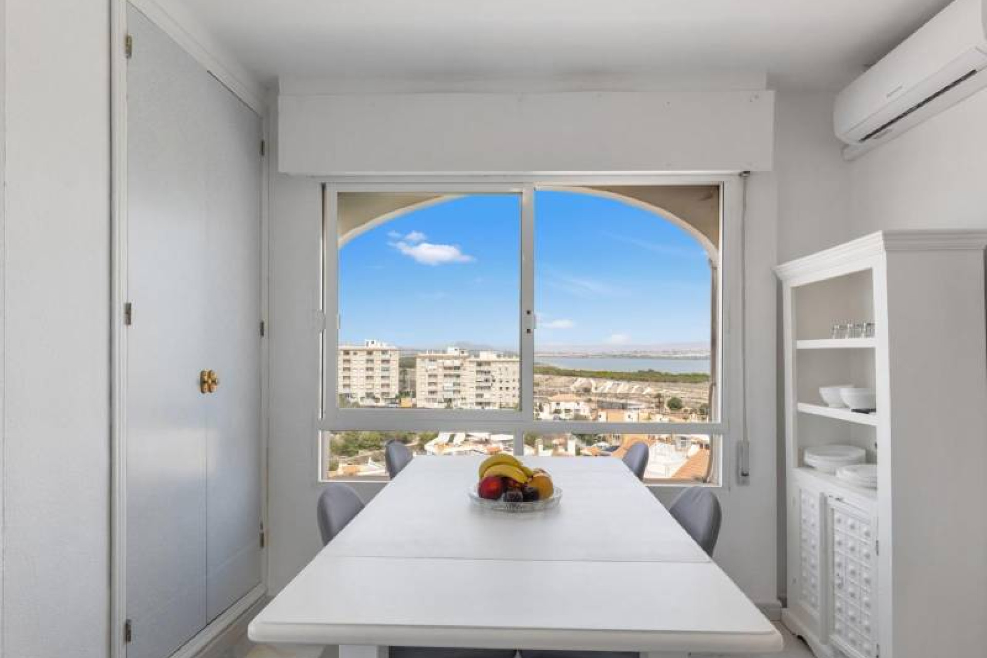 Resale - 1. Apartment / flat - Torrevieja - Costa Blanca South