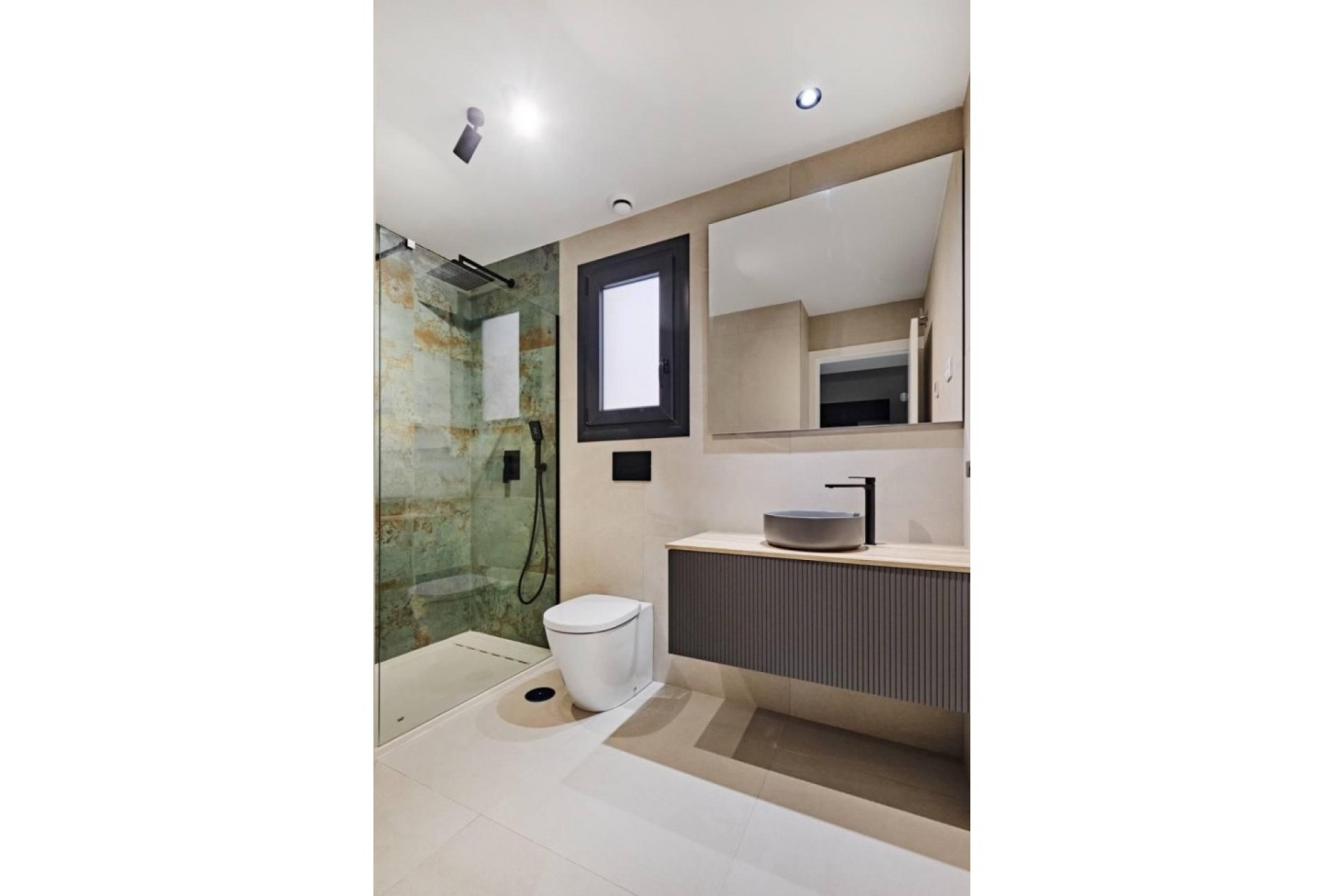 Resale - 1. Apartment / flat - Torrevieja - La Veleta