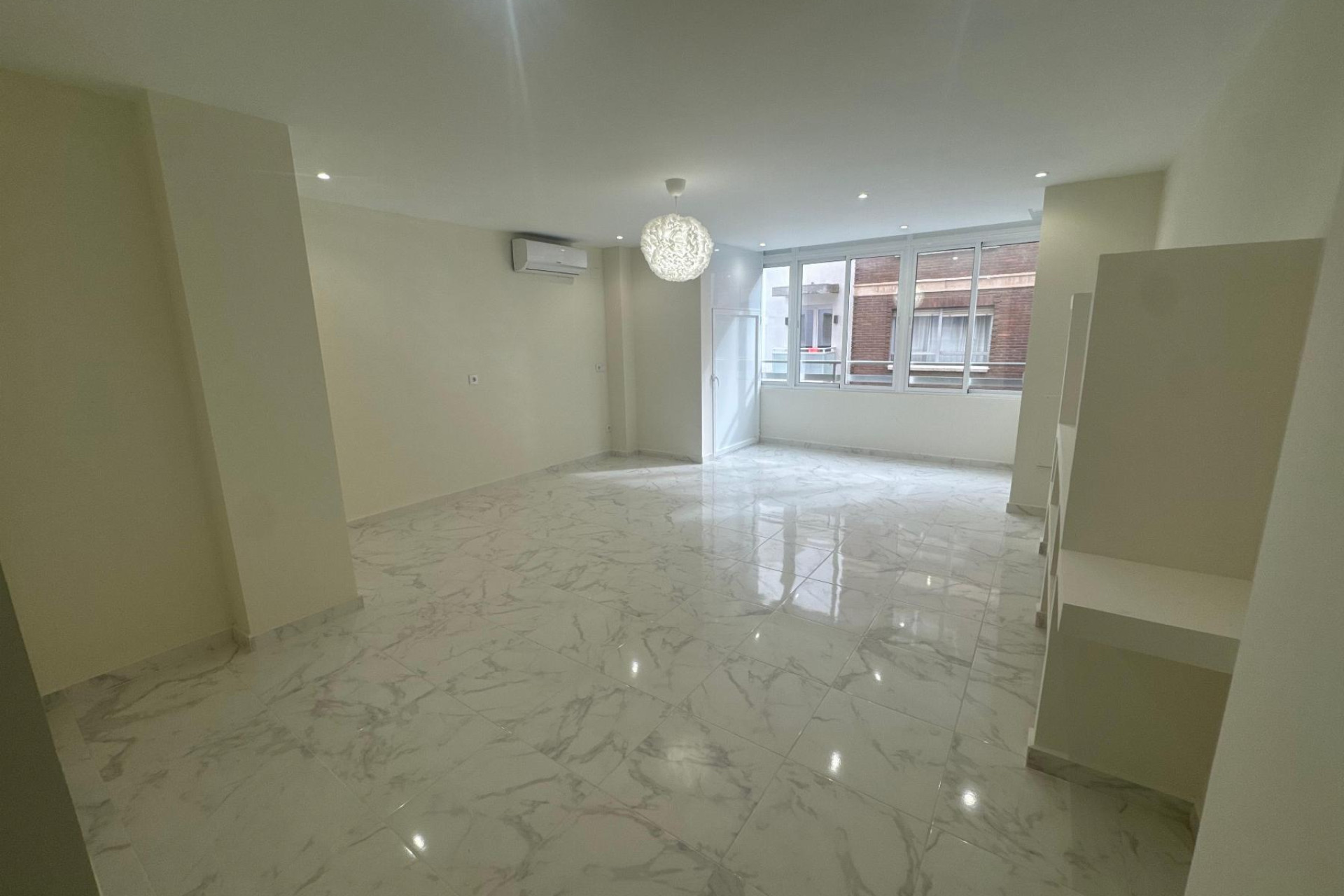 Resale - 1. Apartment / flat - Torrevieja - Muelle Pesquero