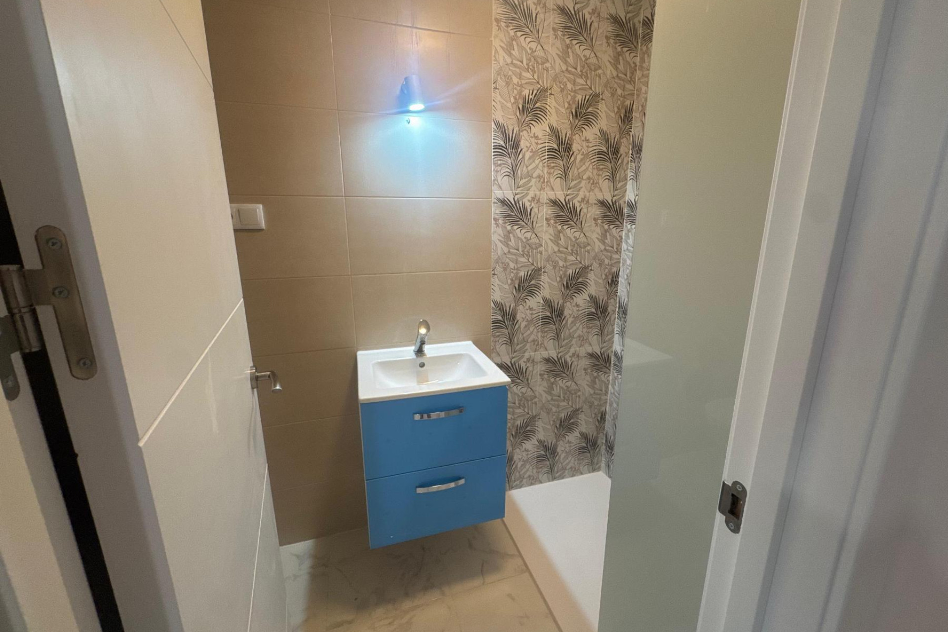 Resale - 1. Apartment / flat - Torrevieja - Muelle Pesquero