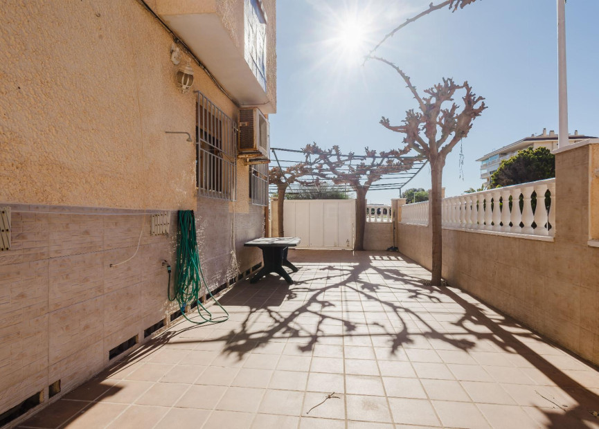 Resale - 1. Apartment / flat - Torrevieja - PLAYA DE LA MATA