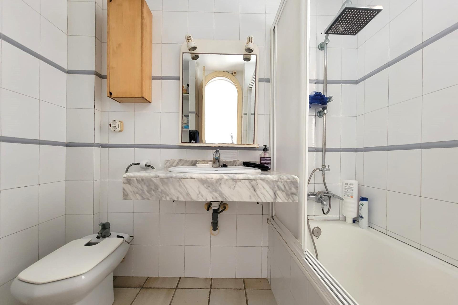 Resale - 1. Apartment / flat - Torrevieja - PLAYA DE LA MATA