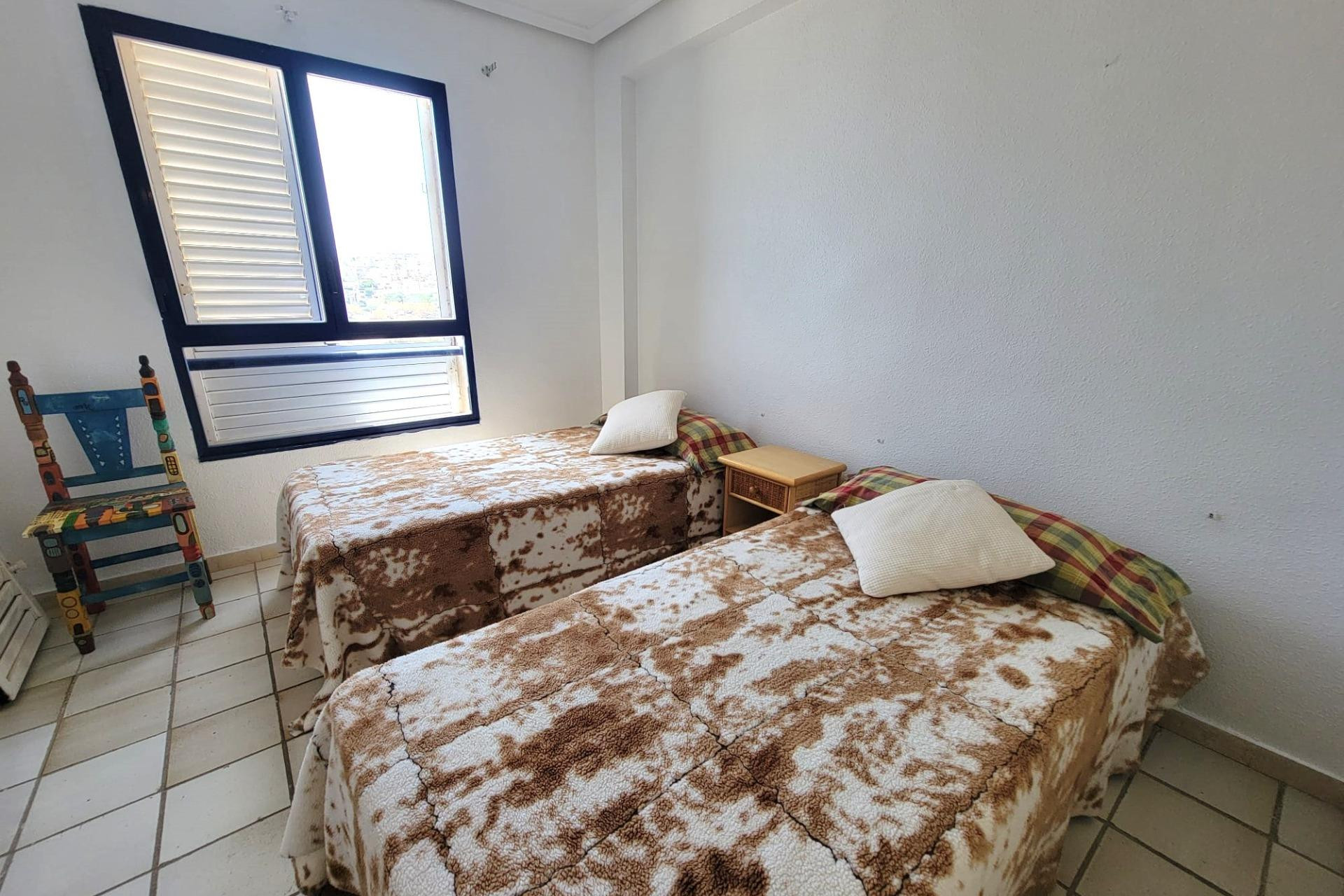 Resale - 1. Apartment / flat - Torrevieja - PLAYA DE LA MATA