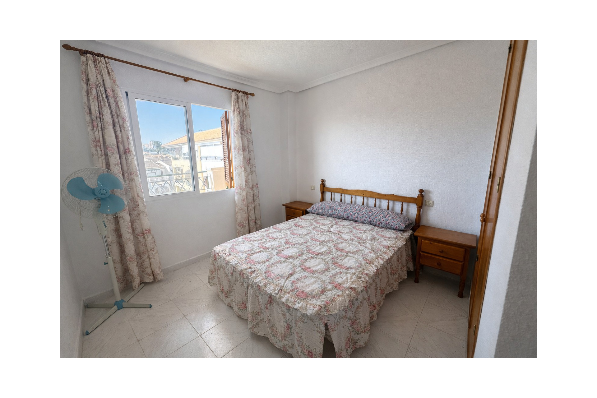 Resale - 1. Apartment / flat - Torrevieja - PLAYA DE LA MATA