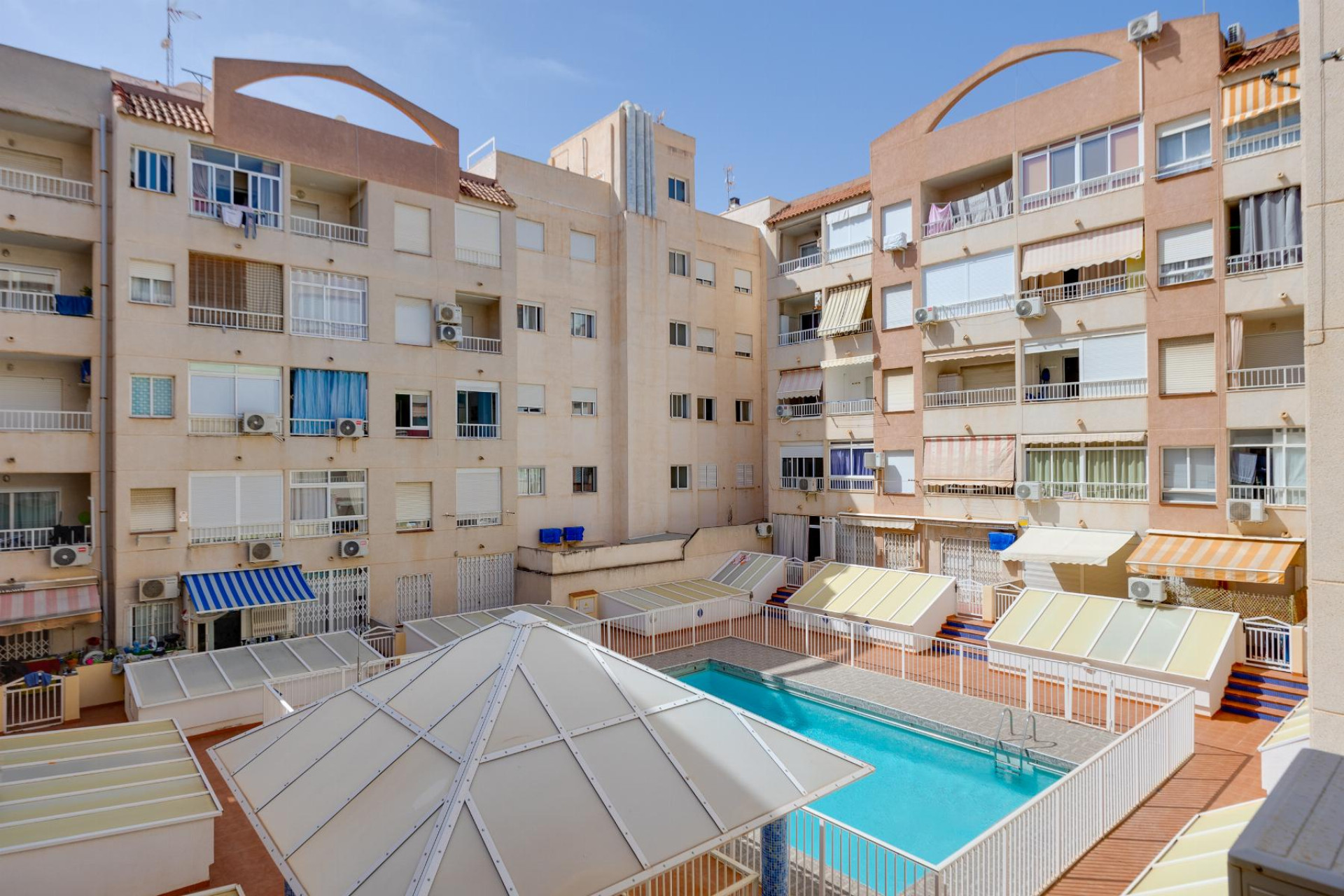 Resale - 1. Apartment / flat - Torrevieja - Playa de Los Locos-Curva del Palangre