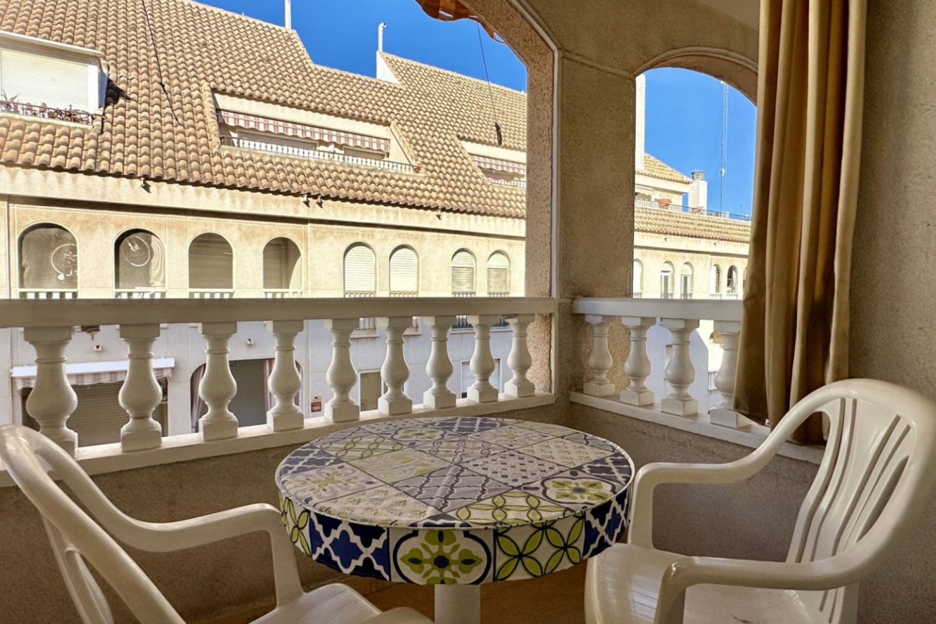 Resale - 1. Apartment / flat - Torrevieja - Playa Los Naufragos