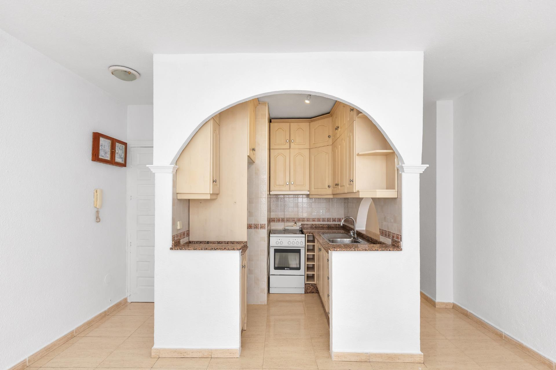 Resale - 1. Apartment / flat - Torrevieja - Puerto Deportivo