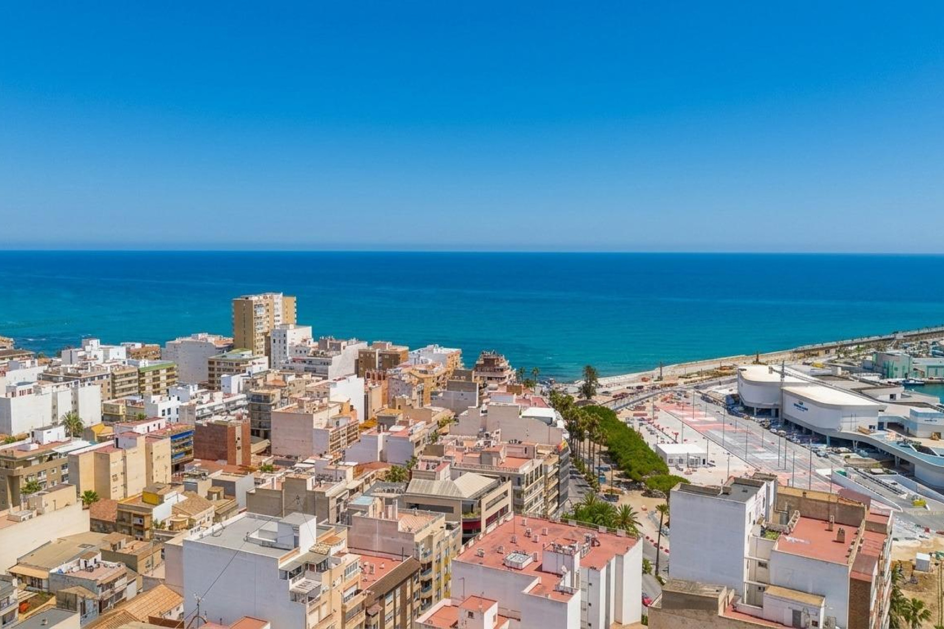 Resale - 1. Apartment / flat - Torrevieja - Puerto Deportivo