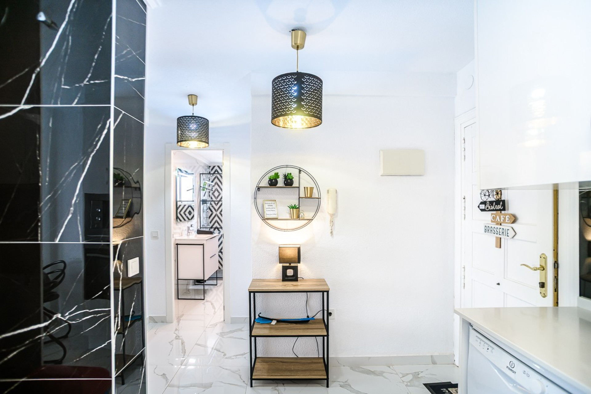 Resale - 1. Apartment / flat - Torrevieja - Punta Prima