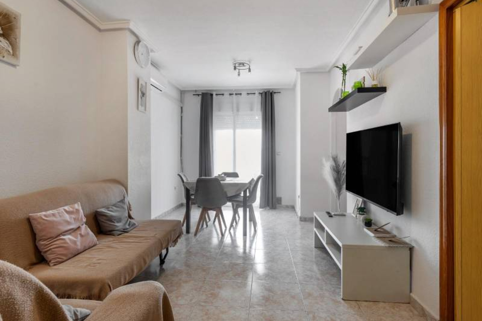 Resale - 1. Apartment / flat - Torrevieja