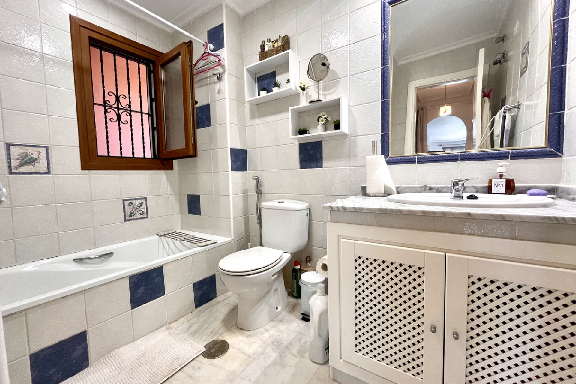 Resale - 1. Apartment / flat - Villamartin - Costa Blanca South