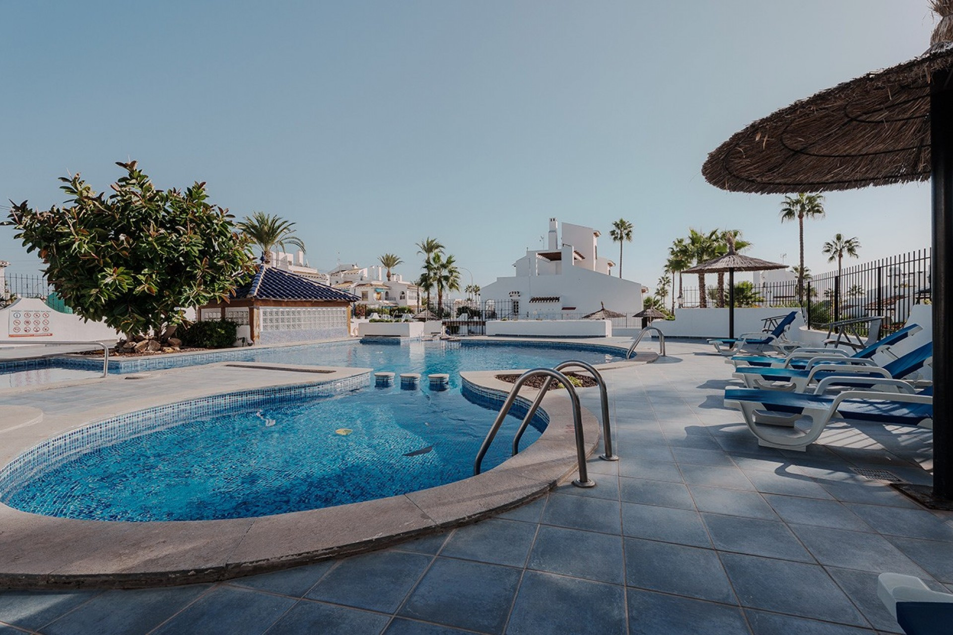 Resale - 1. Apartment / flat - Villamartin - Costa Blanca South