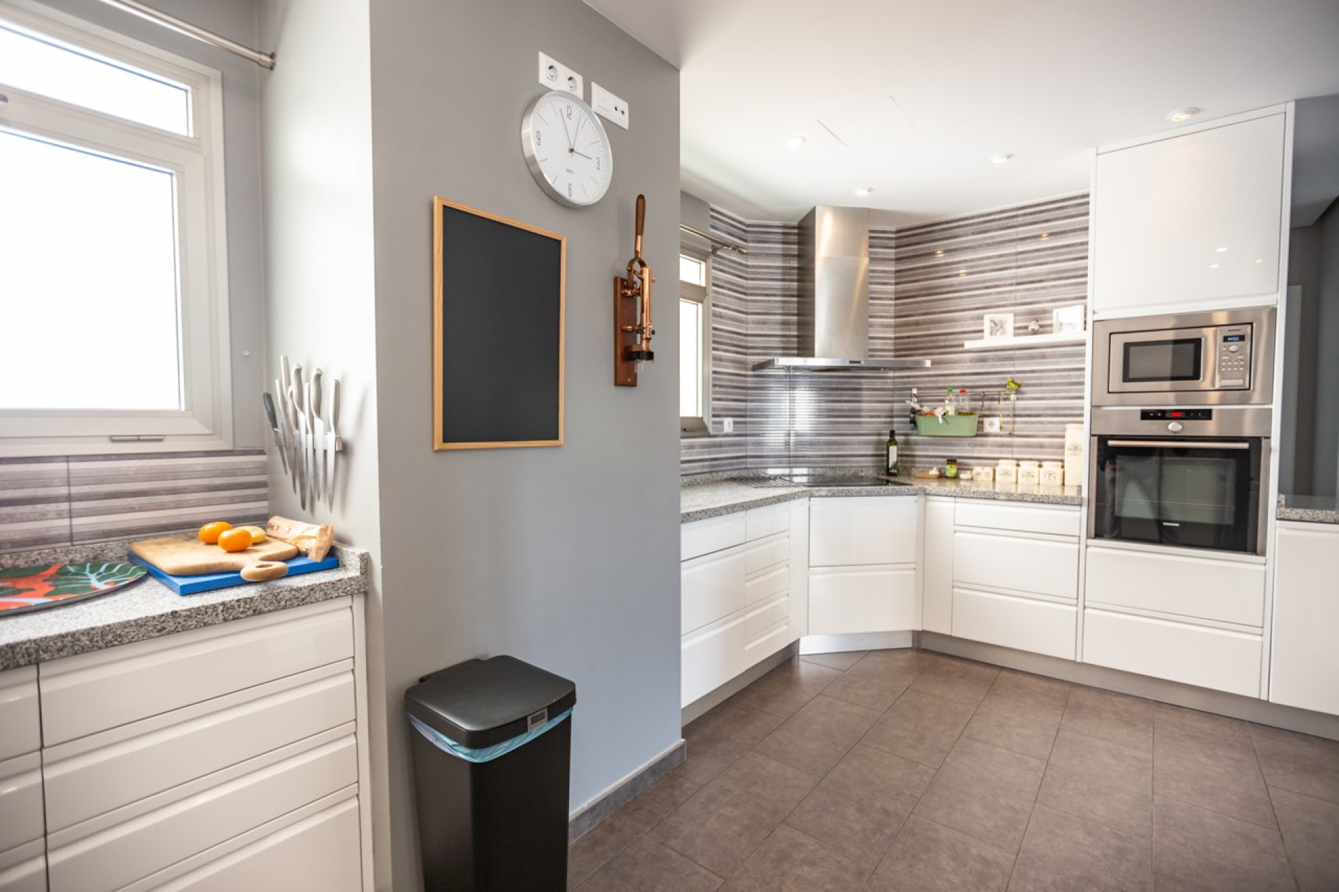 Resale - 1. Apartment / flat - Villamartin - Costa Blanca South