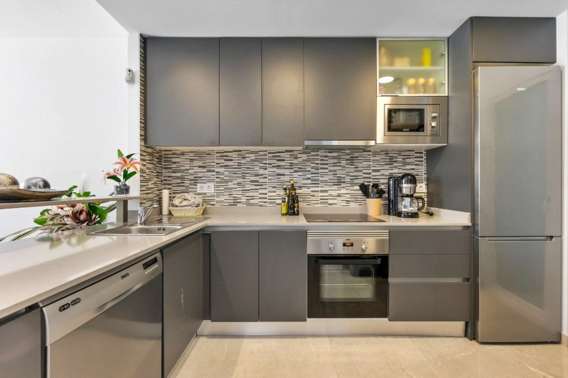 Resale - 1. Apartment / flat - Villamartin - Costa Blanca South