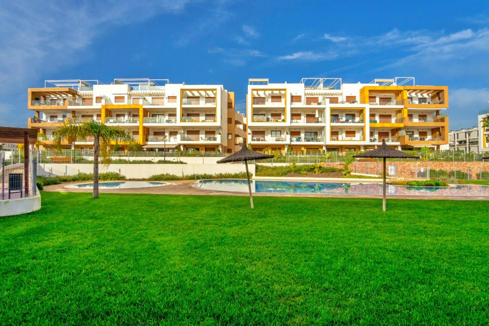 Resale - 1. Apartment / flat - Villamartin - Costa Blanca South