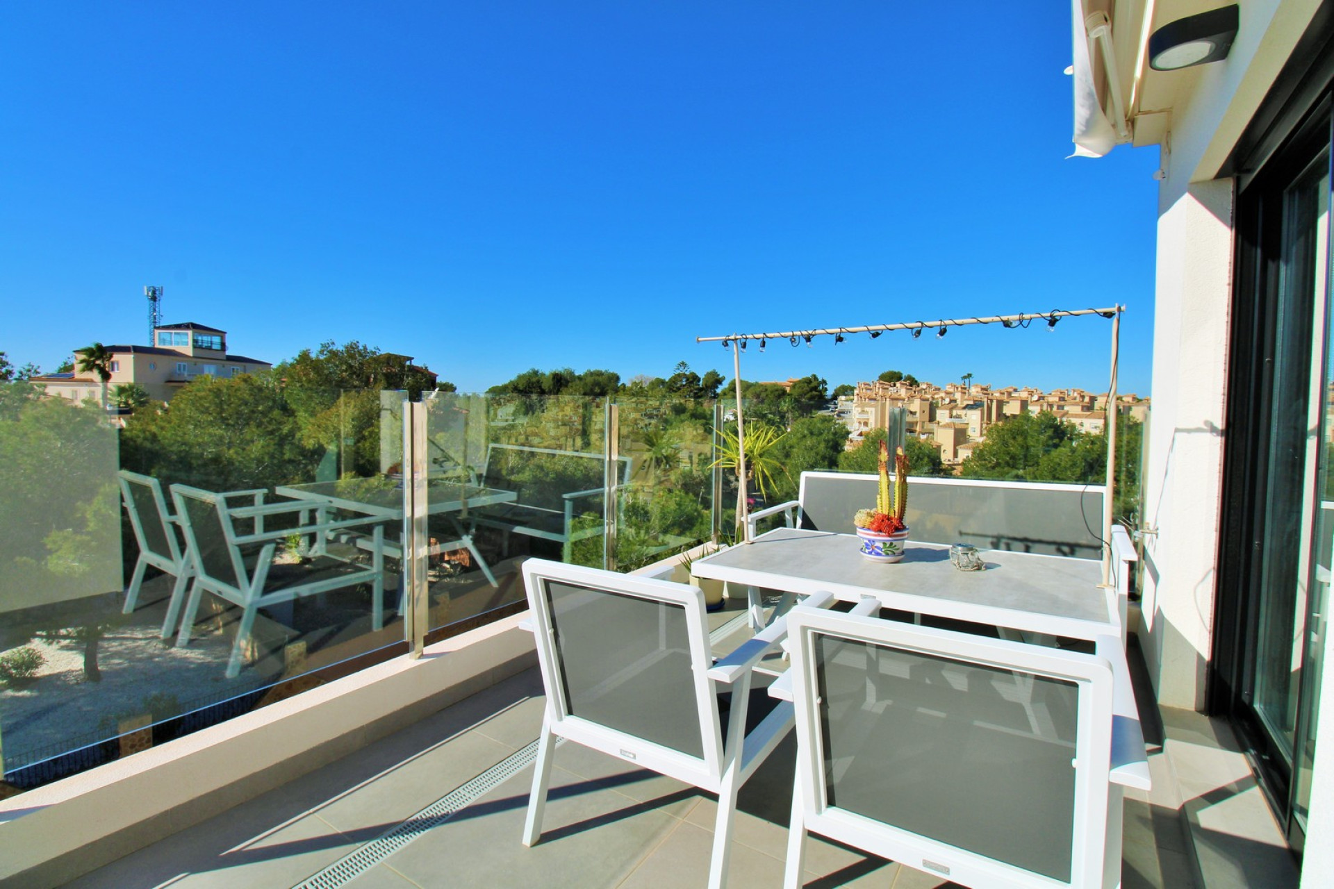 Resale - 1. Apartment / flat - Villamartin - Costa Blanca South