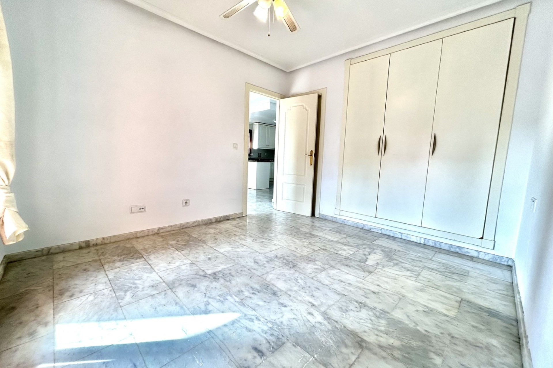 Resale - 1. Apartment / flat - Villamartin - Costa Blanca South