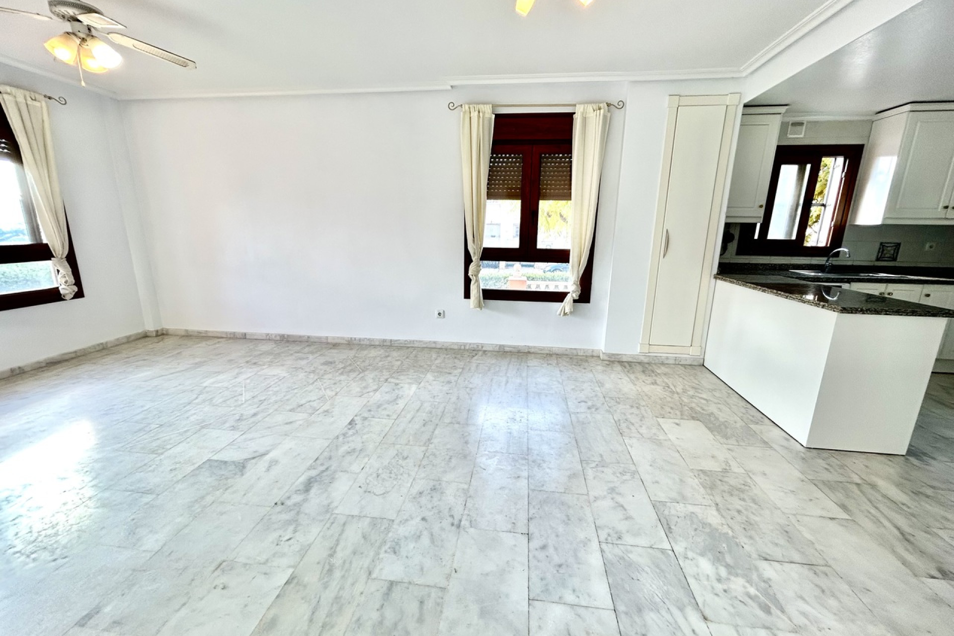 Resale - 1. Apartment / flat - Villamartin - Costa Blanca South