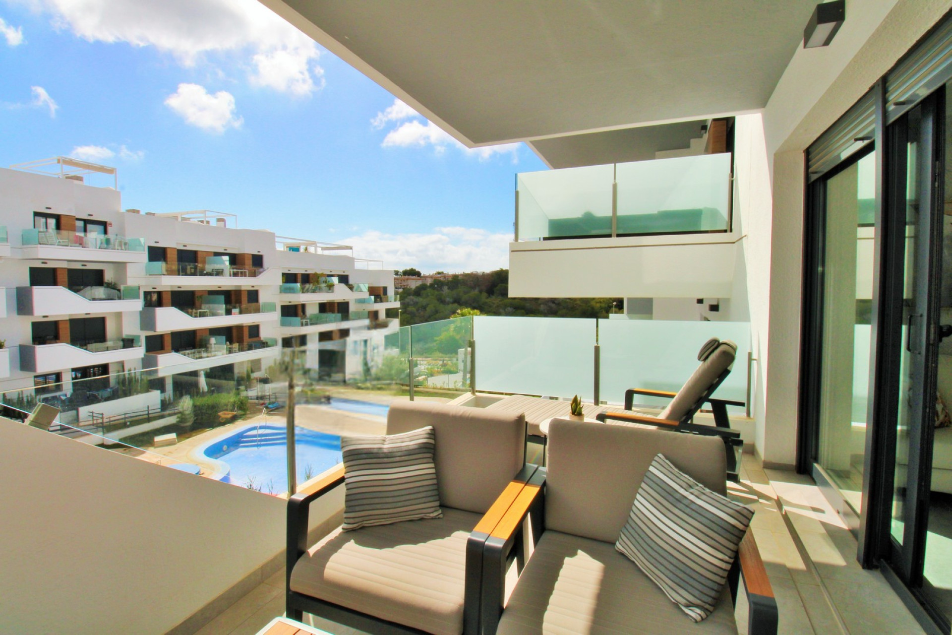 Resale - 1. Apartment / flat - Villamartin - Costa Blanca South