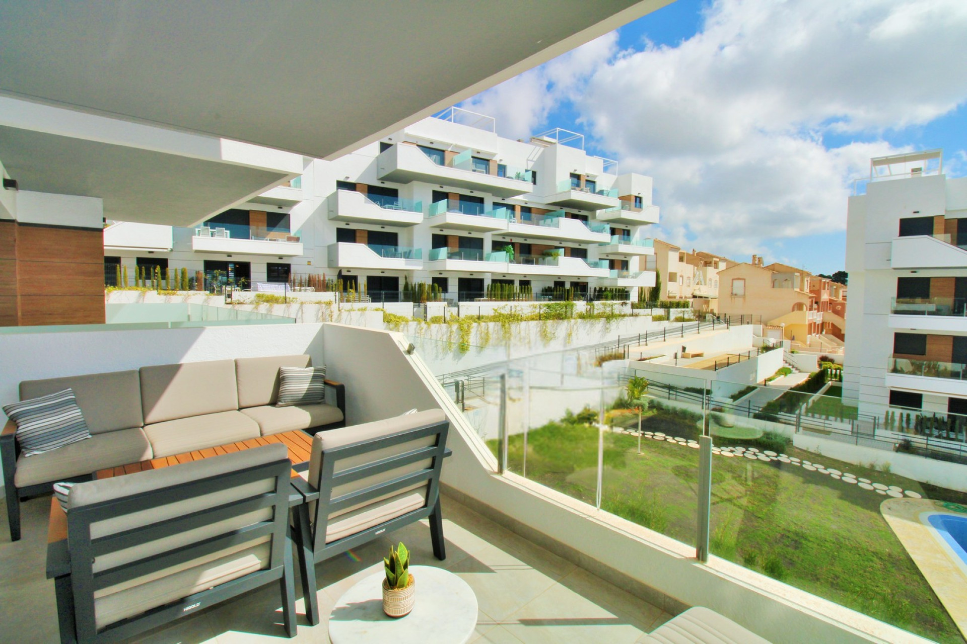 Resale - 1. Apartment / flat - Villamartin - Costa Blanca South