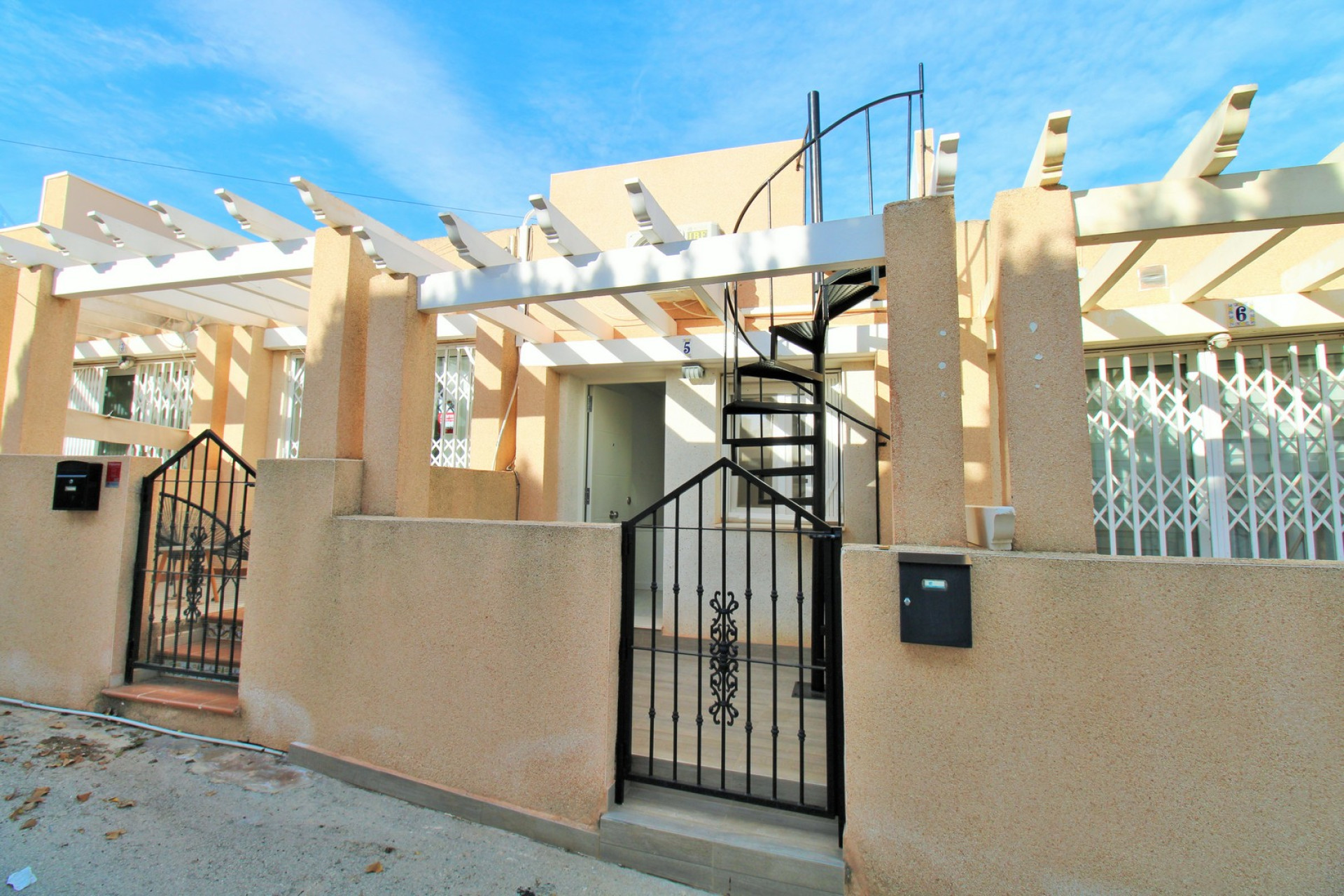 Resale - 1. Apartment / flat - Villamartin - Orihuela Costa