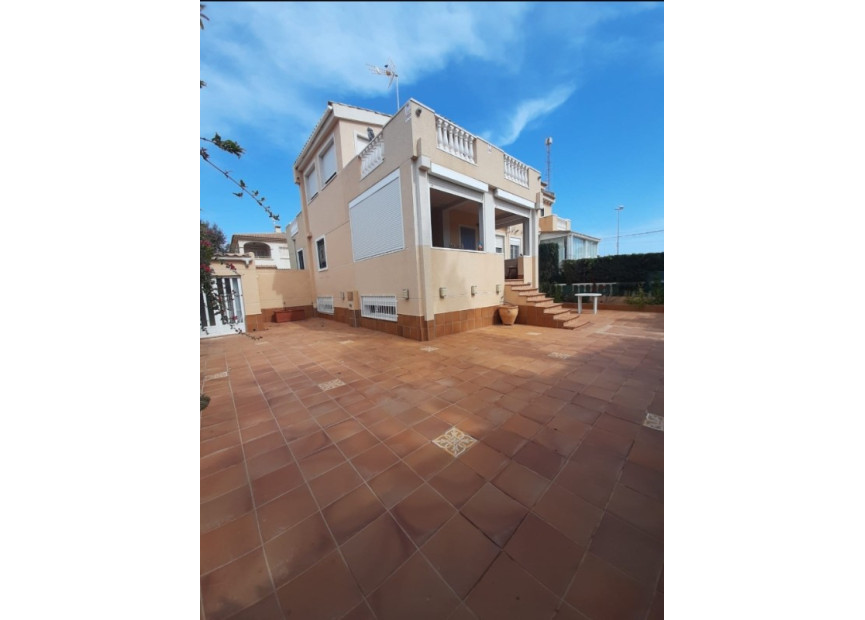 Resale - 2. Town house - La Mata - Costa Blanca South