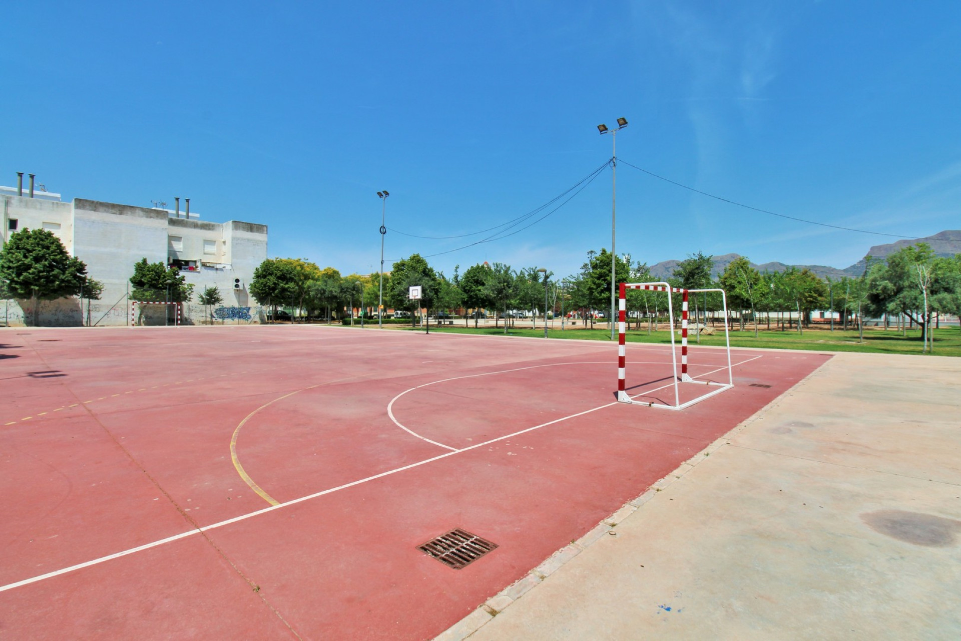 Resale - 2. Town house - Los Desamparados - Costa Blanca South