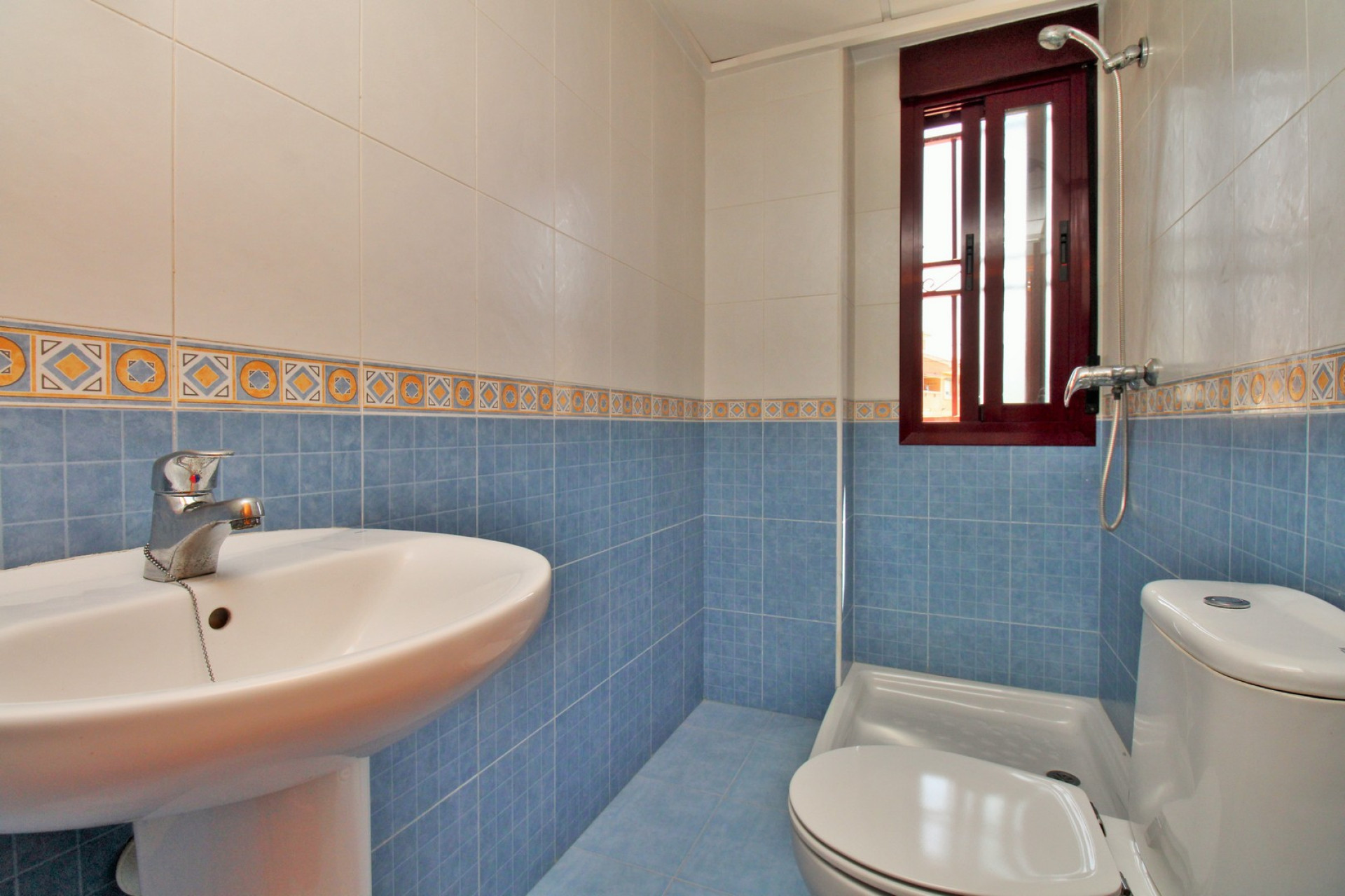 Resale - 2. Town house - Los Desamparados - Costa Blanca South