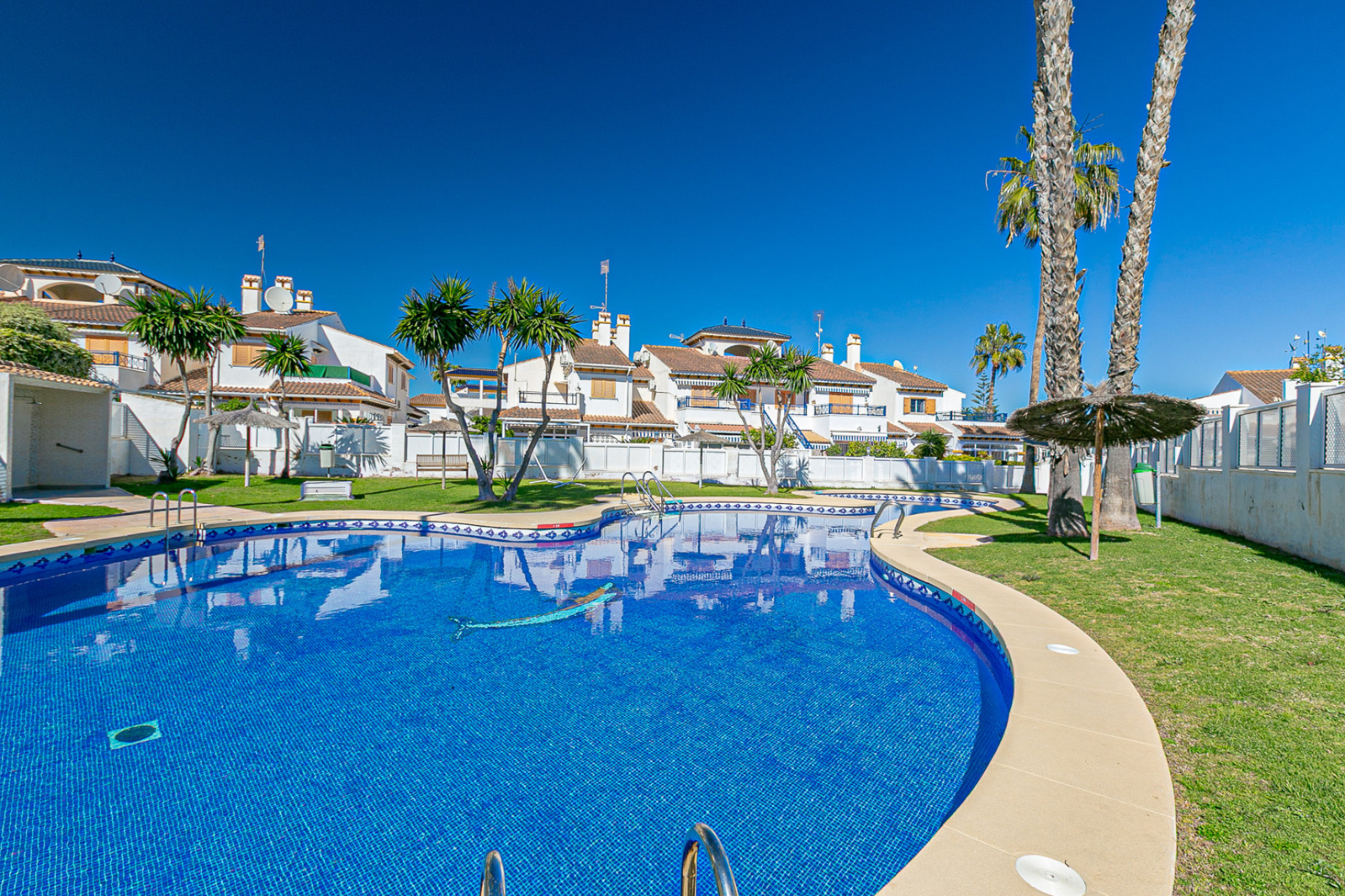 Resale - 2. Town house - Mil Palmeras - Riomar