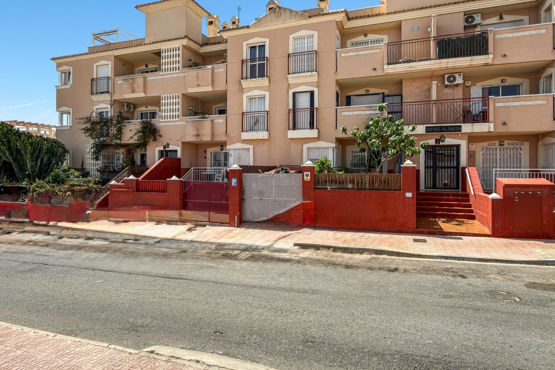 Resale - 2. Town house - Orihuela Costa - La Florida