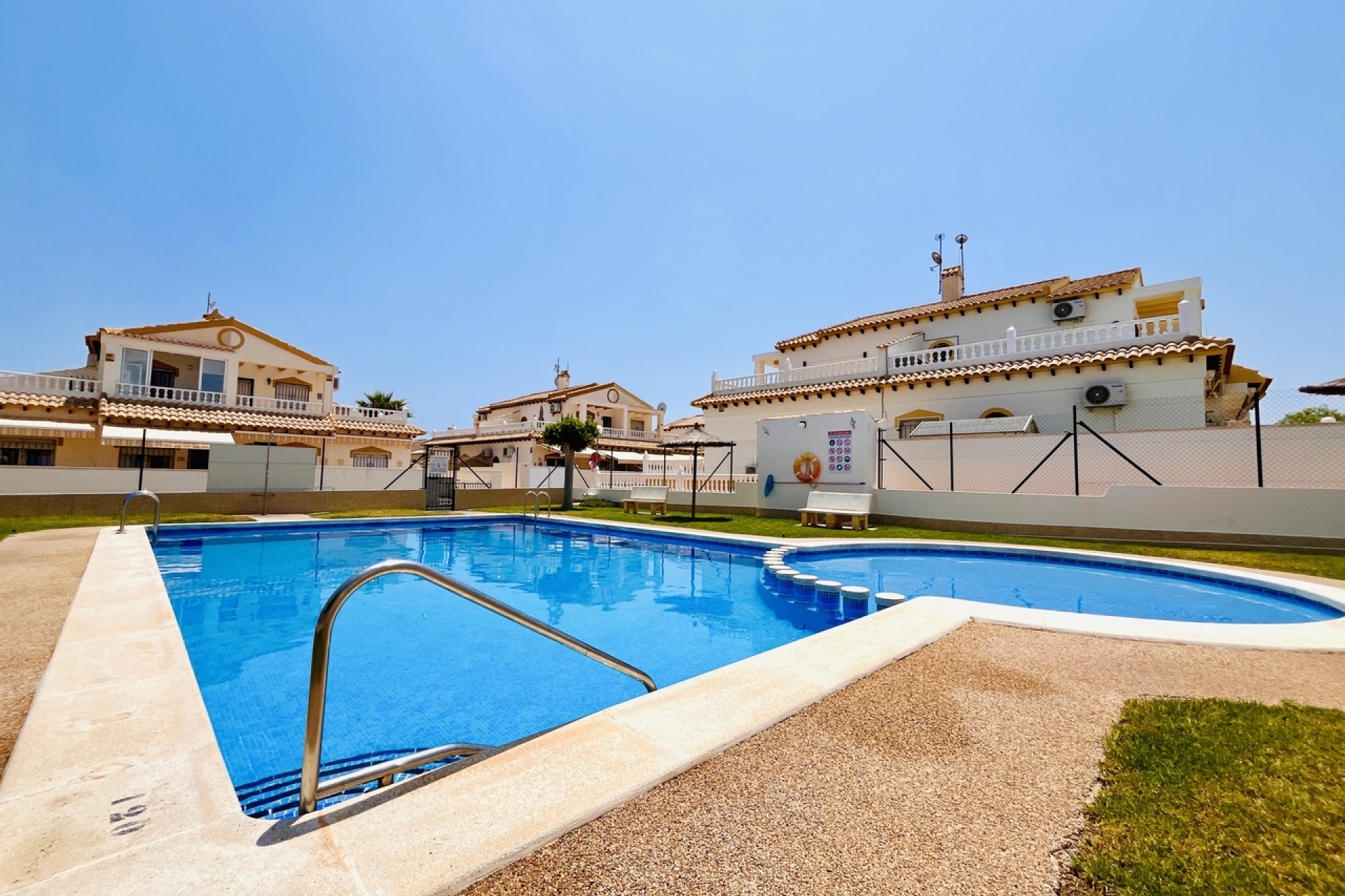 Resale - 2. Town house - Playa Flamenca - Costa Blanca South